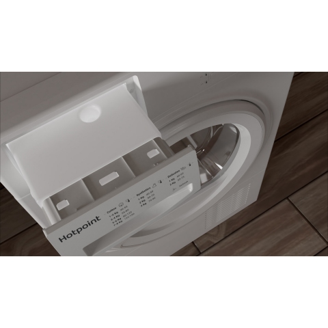 Hotpoint H2D81WEUK 8kg Condensor Tumble Dryer - White