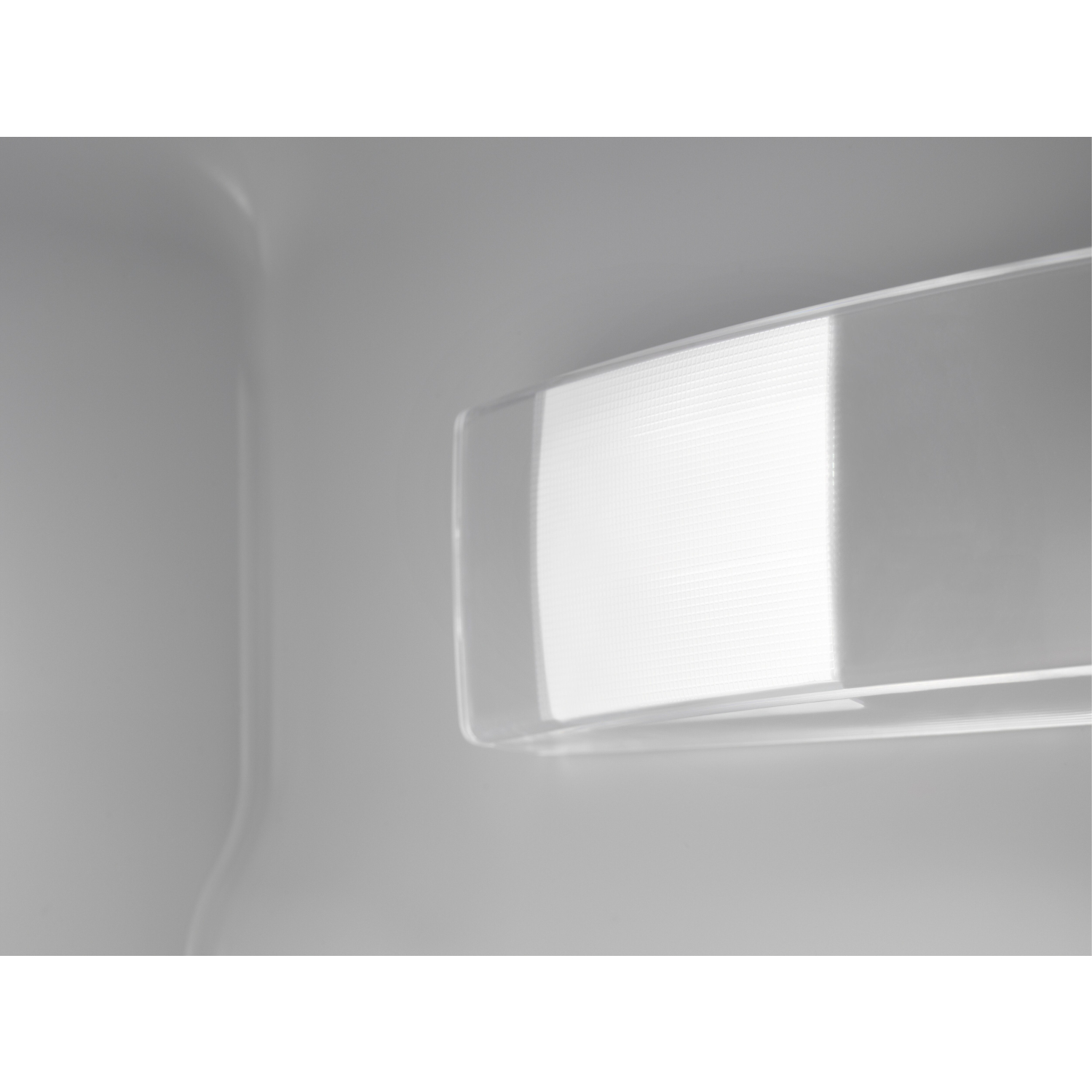 AEG NSC7N18ZES 54.6cm 70/30 Built In Frost Free Fridge Freezer full image