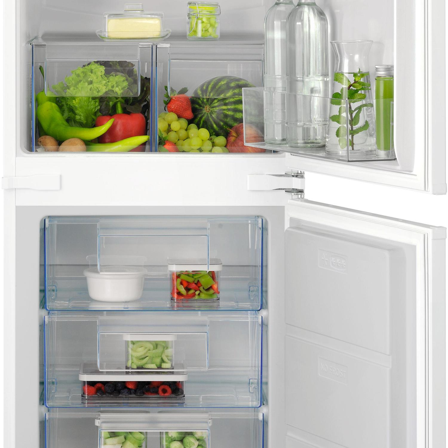 AEG Exclusiv Line NSC7T185ES 54.6cm 50/50 Built In Frost Free Fridge Freezer full image