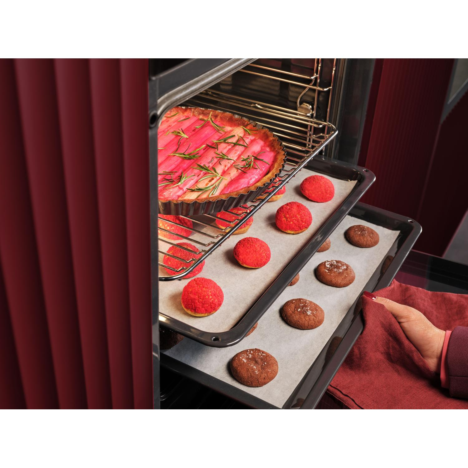 AEG OU5PB40XK 59.6cm Built In Electric Single Oven - Black full image