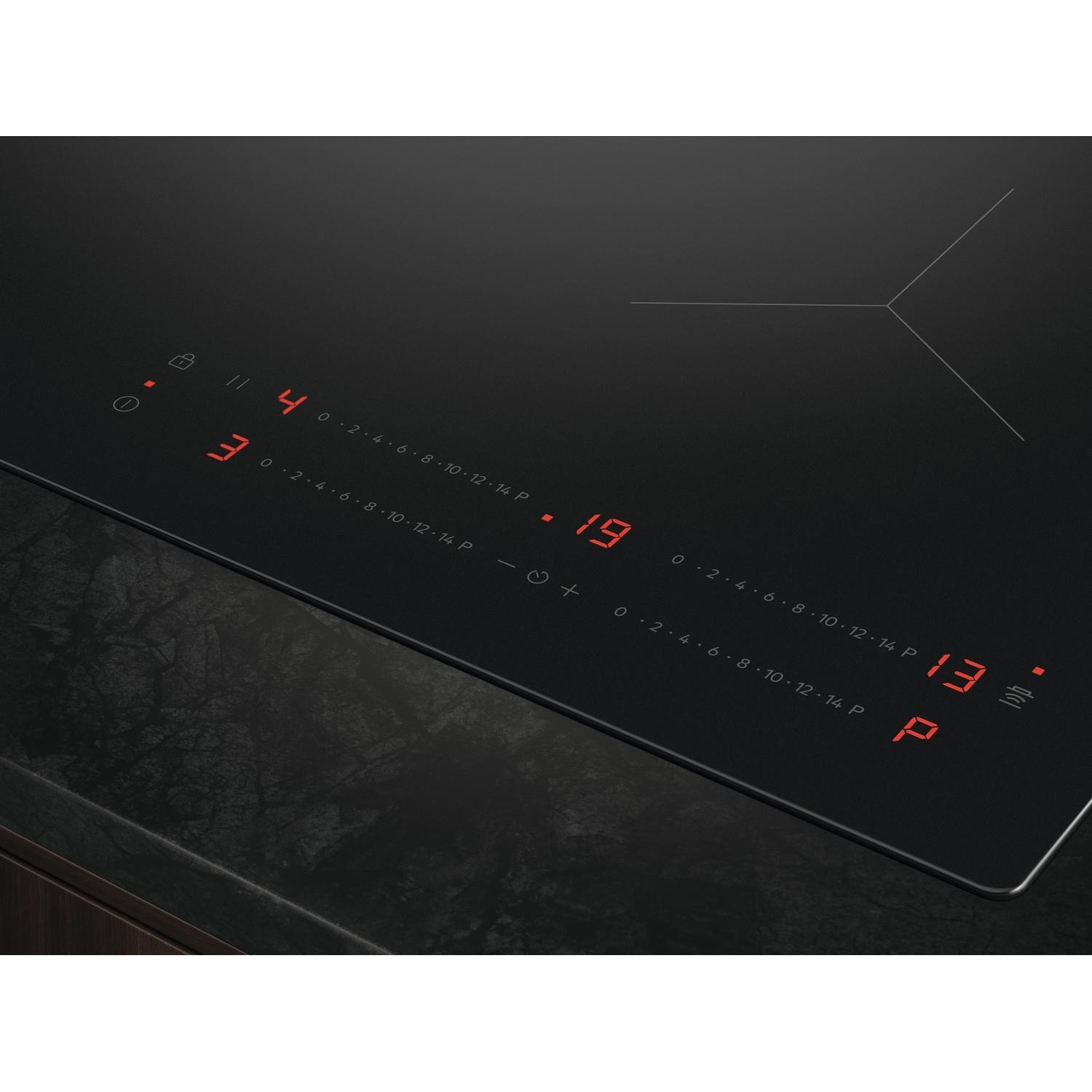 AEG Exclusiv Line SO64IA0BIT 58cm Induction Hob - Black full image