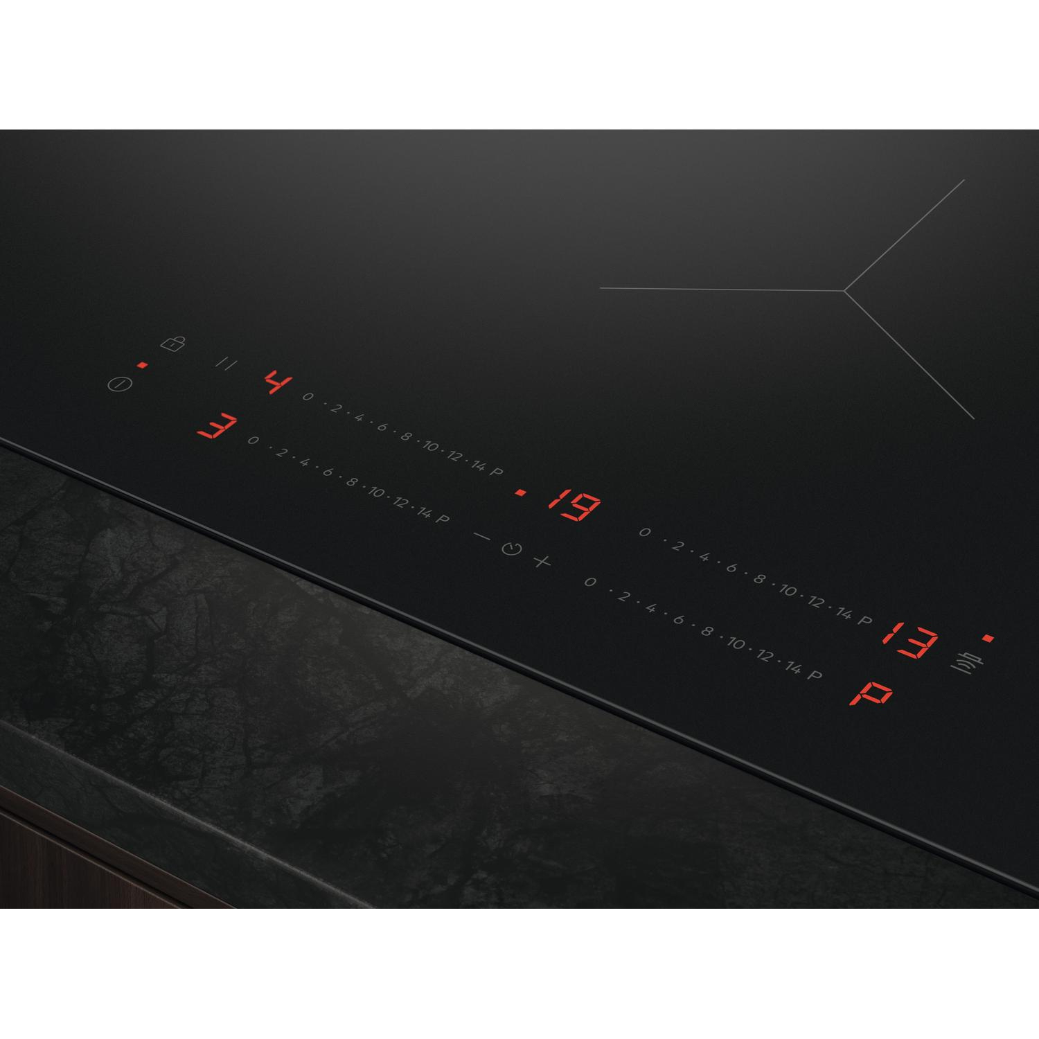 AEG Exclusiv Line SO64IA0BIT 58cm Induction Hob - Black full image