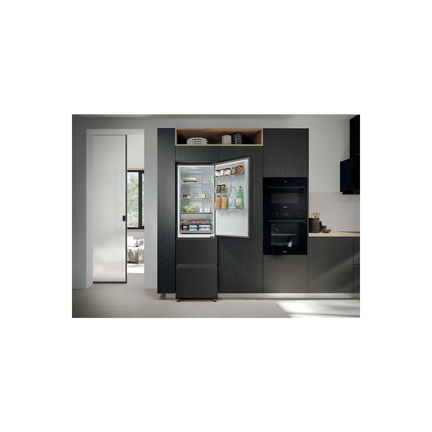 Haier HTR3518ENMTK 60/40 Fridge Freezer - Black full image