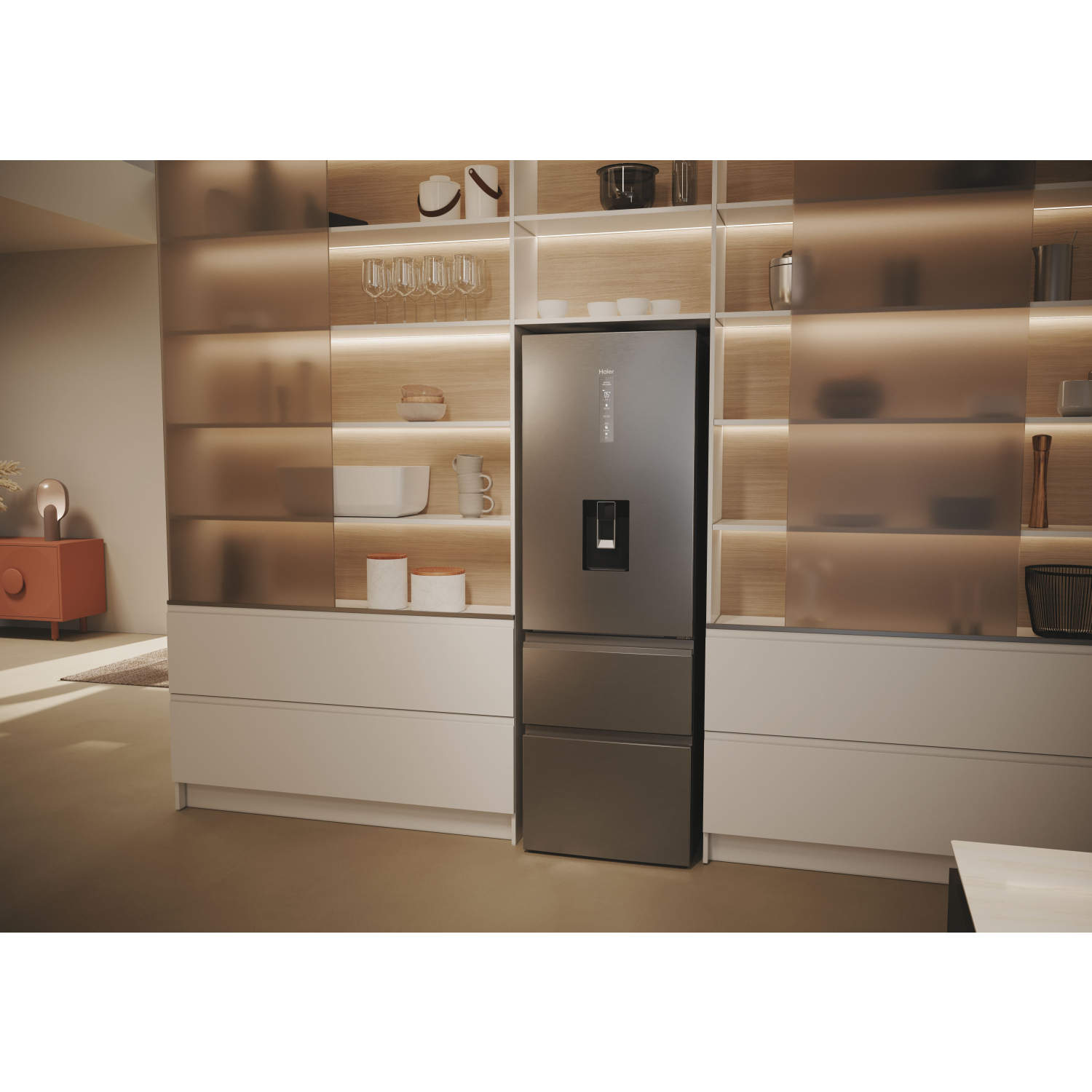 Haier HTW5618EWMG 60/40 Fridge Freezer - Silver full image