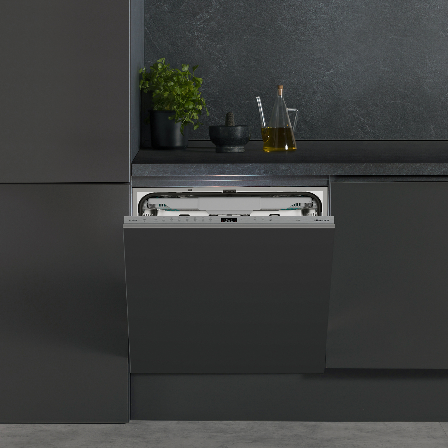 Hisense HV16AUK Full-Size Fully Integrated Dishwasher - 16 Place Settings full image