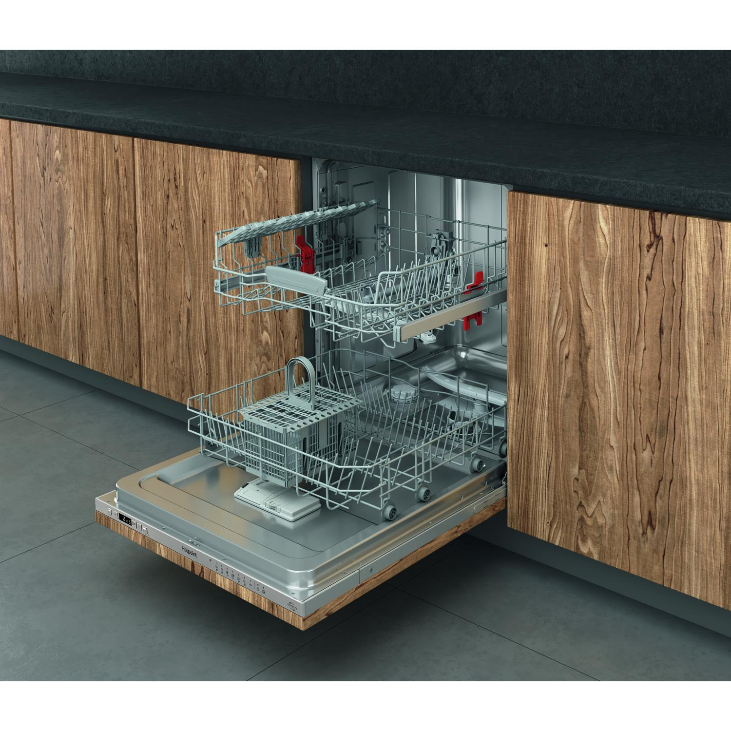Hotpoint HP2IFC14BN6UK Integrated Dishwasher with ActiveDry - 14 Place Settings full image