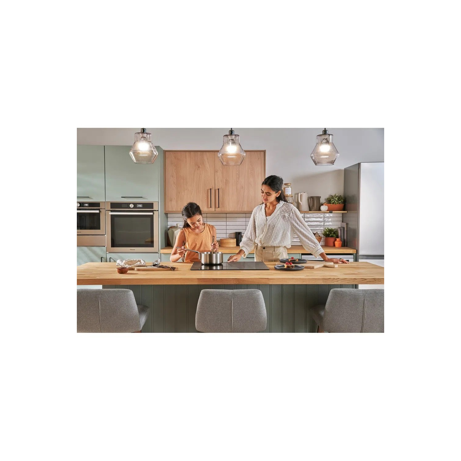 Hotpoint TQ1460S 59cm Induction Hob - Black full image