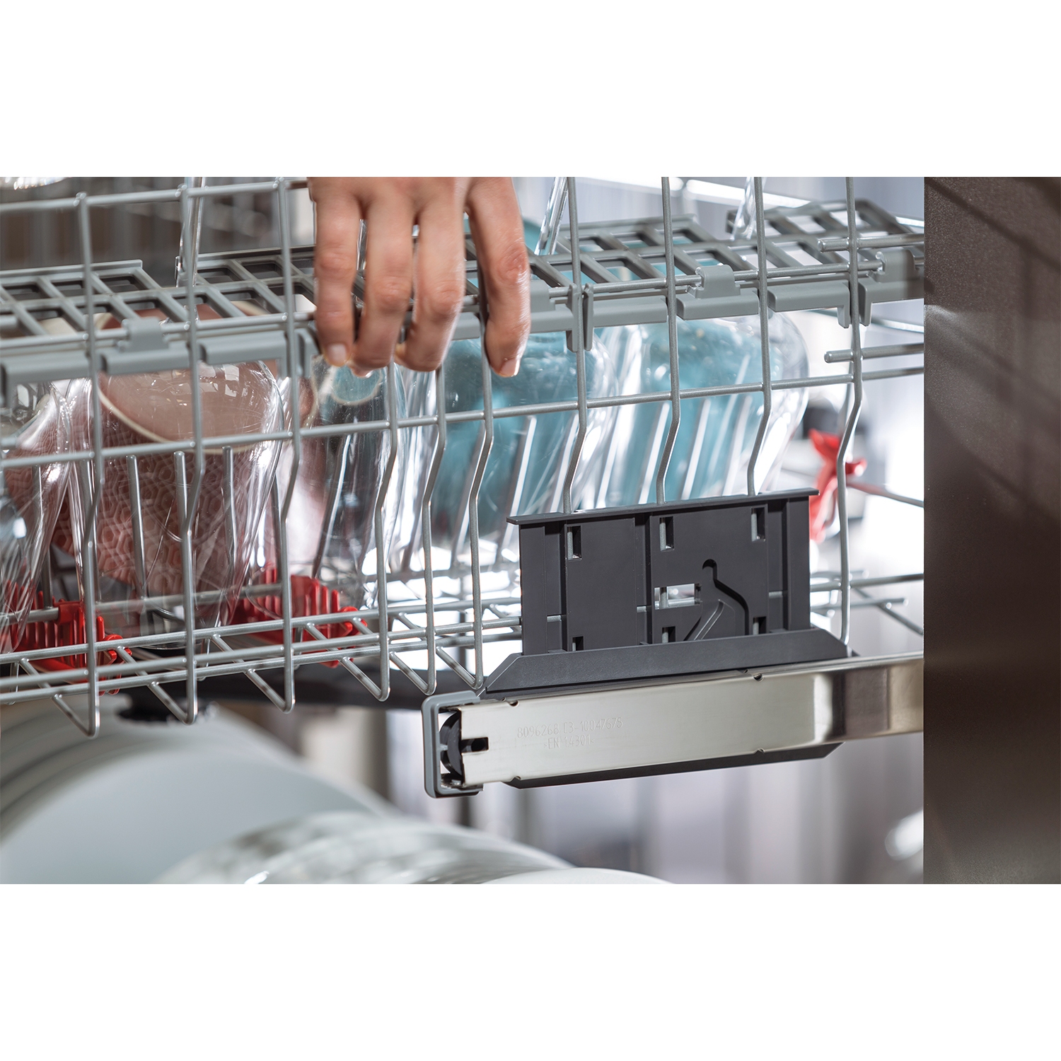 Hisense HV671C60UK Integrated Full Size Dishwasher - 16 Place Settings - 3