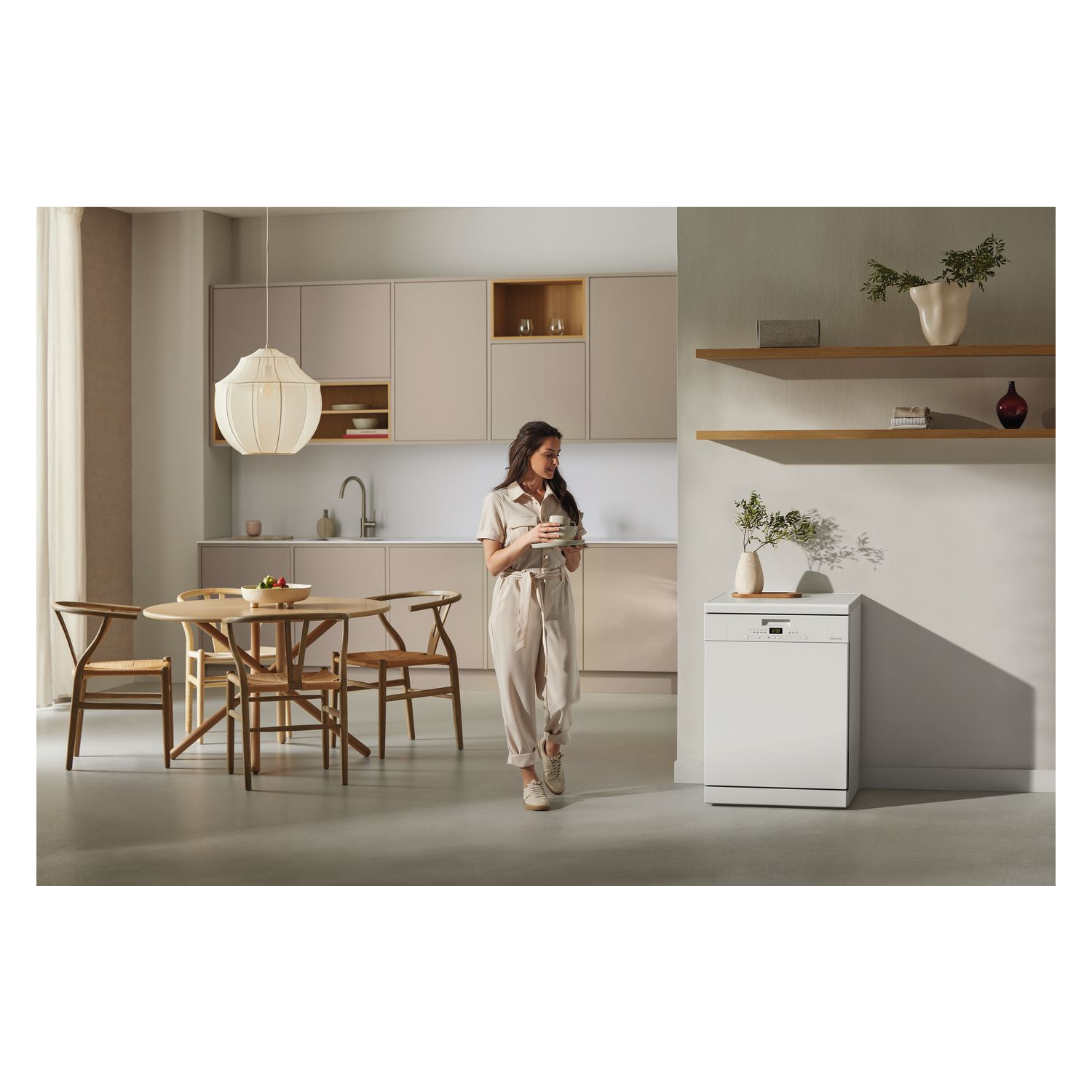 Miele G 5611 SC Dishwasher - Brilliant White - 14 place settings full image