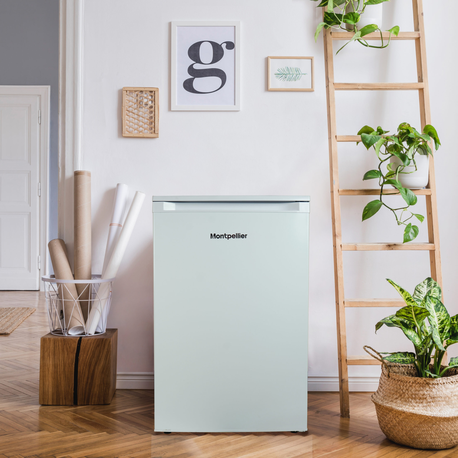 Montpellier MDAUCL60W Larder Fridge - White full image