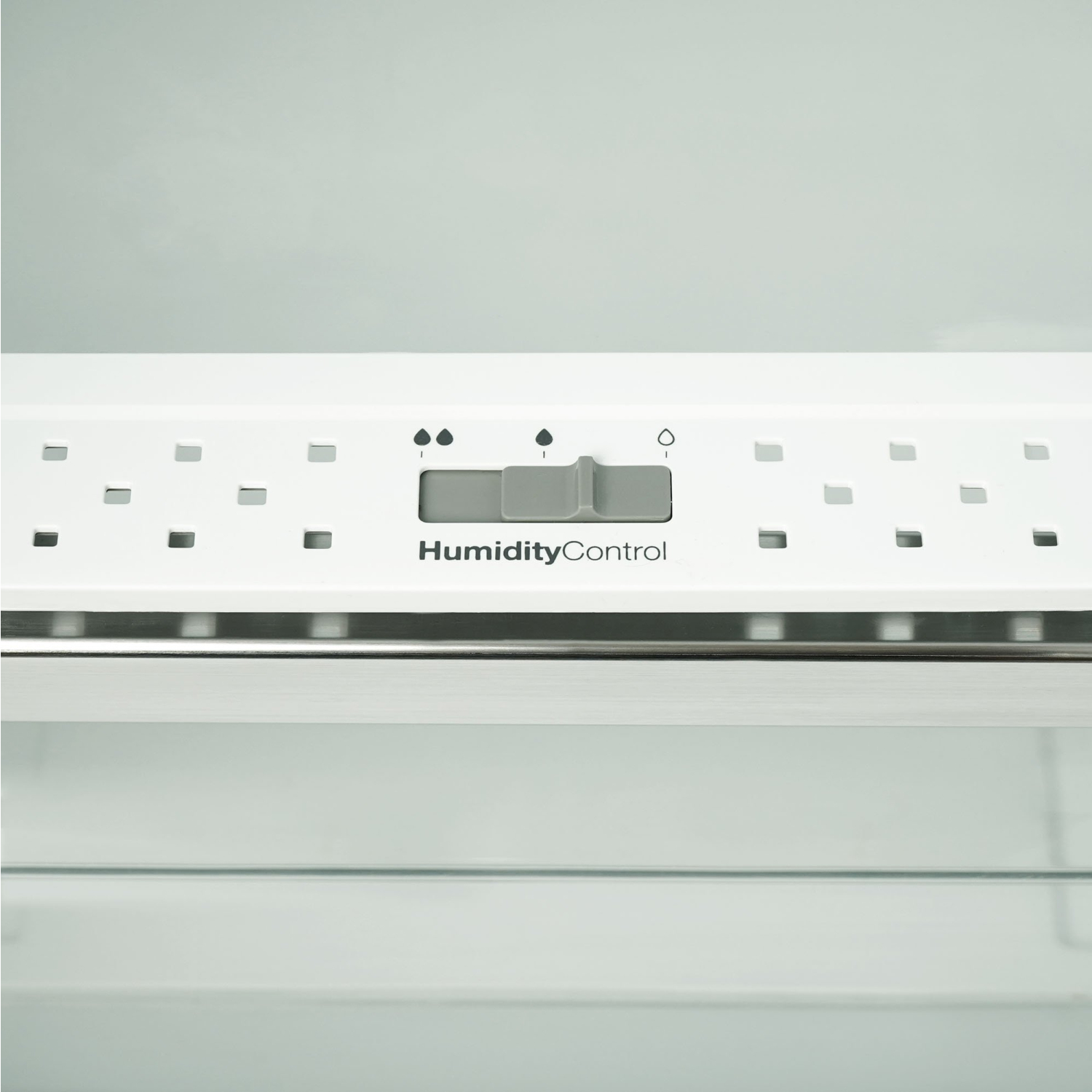 Montpellier MIFF550FF 50/50 Integrated Frost Free Fridge Freezer full image