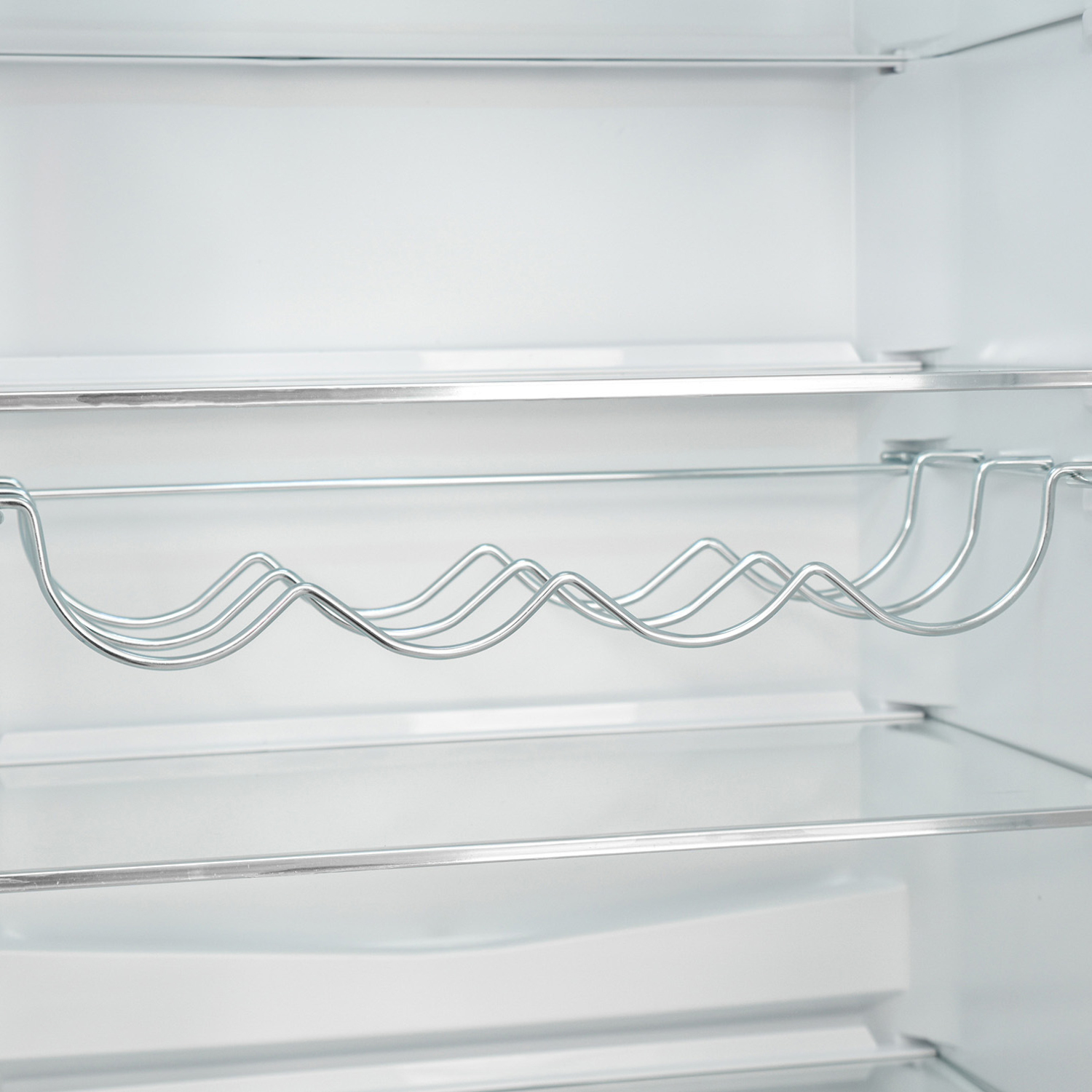 Montpellier MIFF730FF Integrated 70/30 Frost Free Fridge Freezer - Sliding Hinge full image