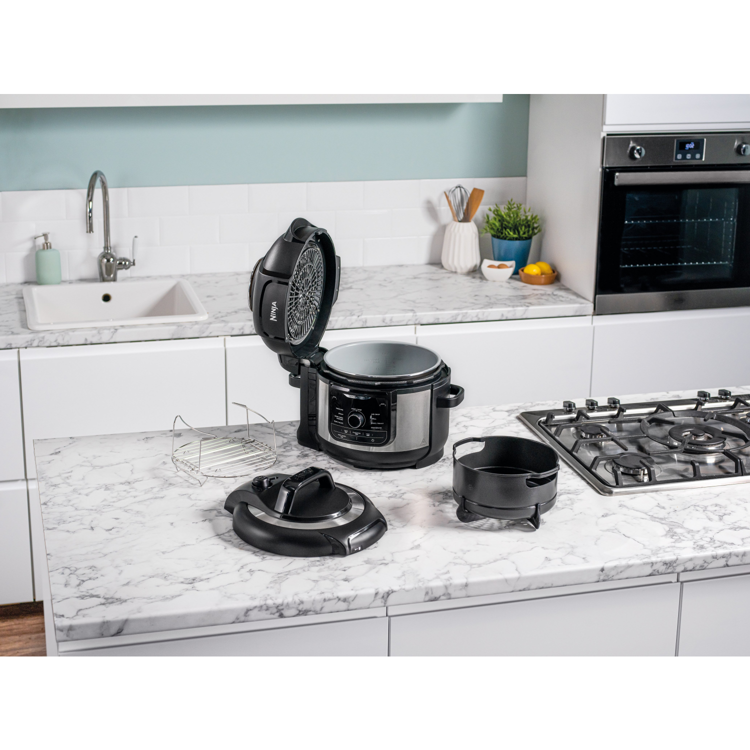 Ninja OP350UK Foodi 9-in-1 Multi-Cooker 6L - Black/Sliver full image