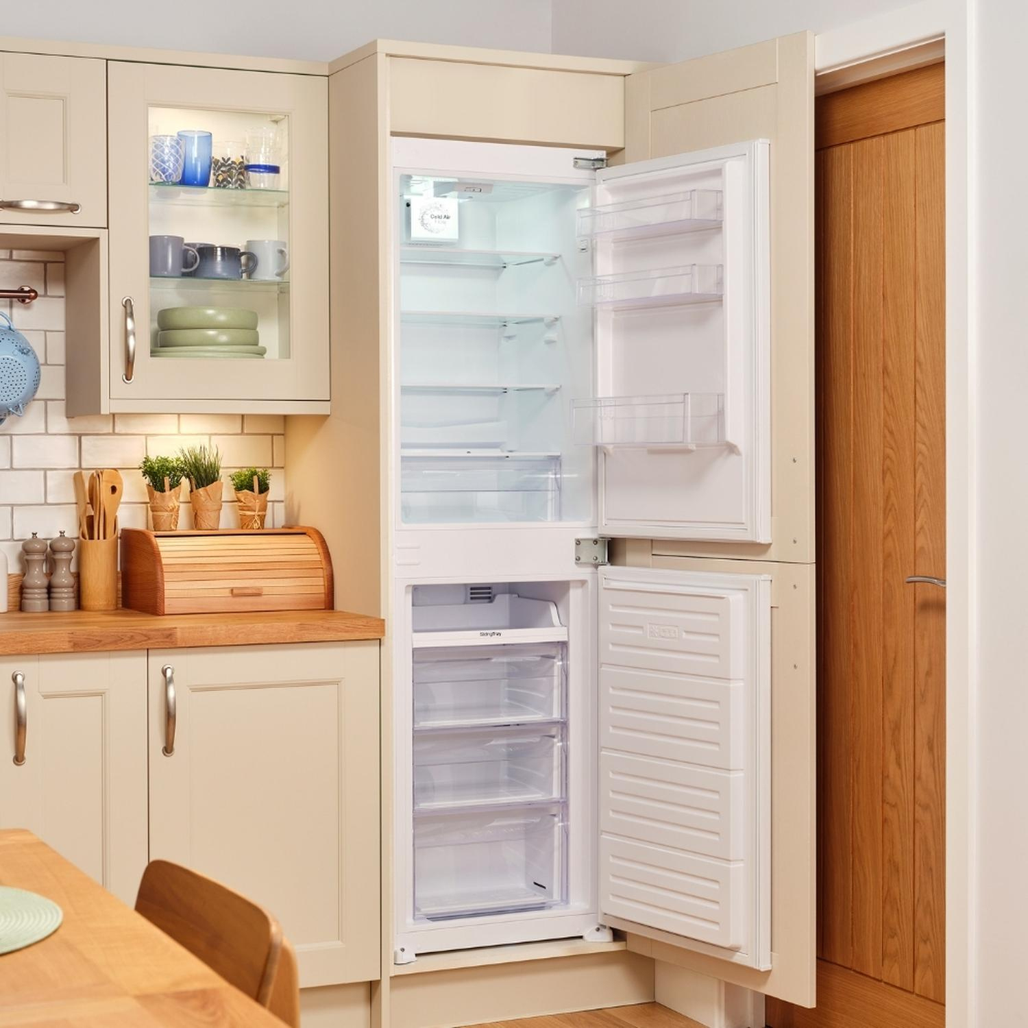 Sensis RFCMBI015450EW 54cm 50/50 Built InFrost Free Fridge Freezer - White full image
