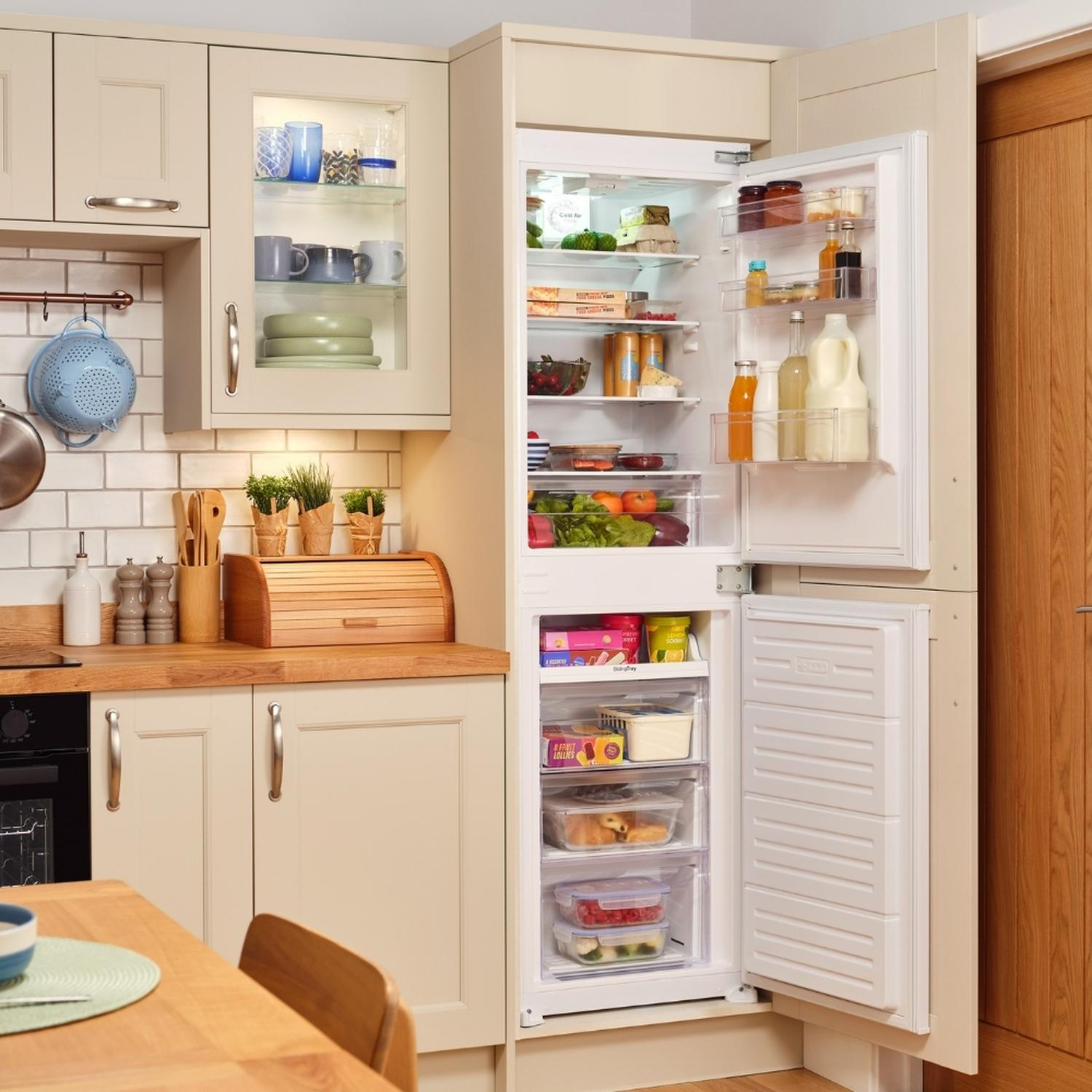 Sensis RFCMBI015450EW 54cm 50/50 Built InFrost Free Fridge Freezer - White full image