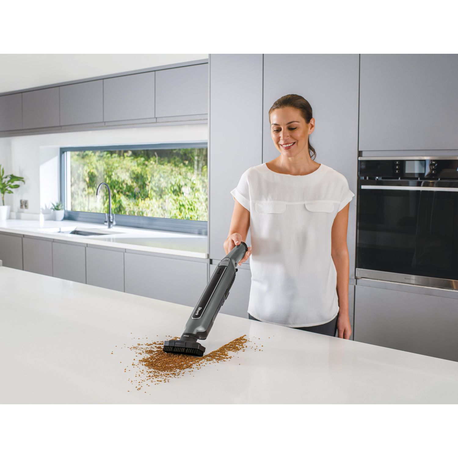 Shark WV361UK Cordless Vacuum Cleaner with Anti Hair Wrap Technology - Run Time 16 Mintues - Steel Grey - 2