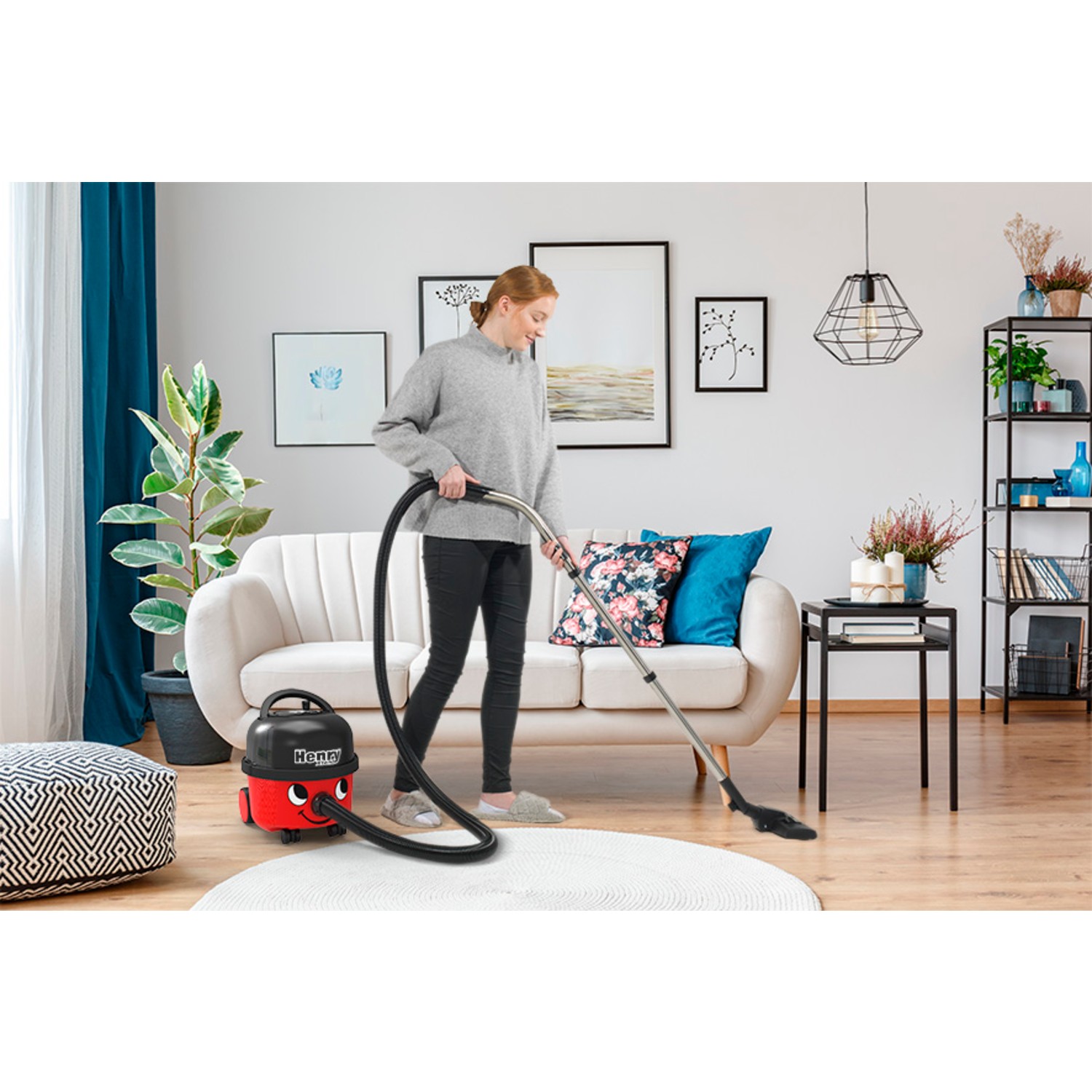 Numatic Henry Xtend 910323 Bagged Cylinder Vacuum Cleaner thumbnail image