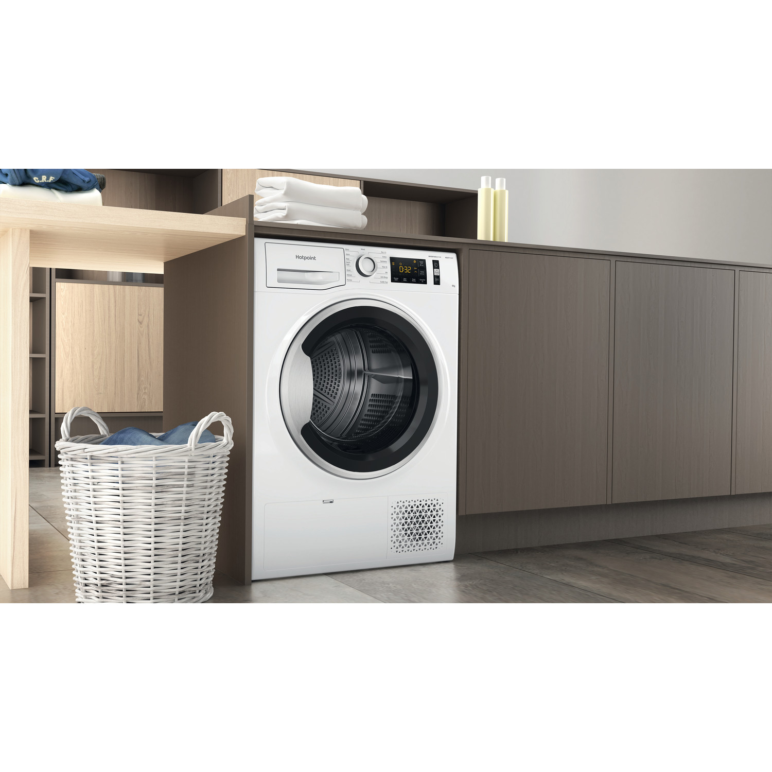 Hotpoint NTSM1192SKUK 9kg Heat Pump Tumble Dryer - White thumbnail image