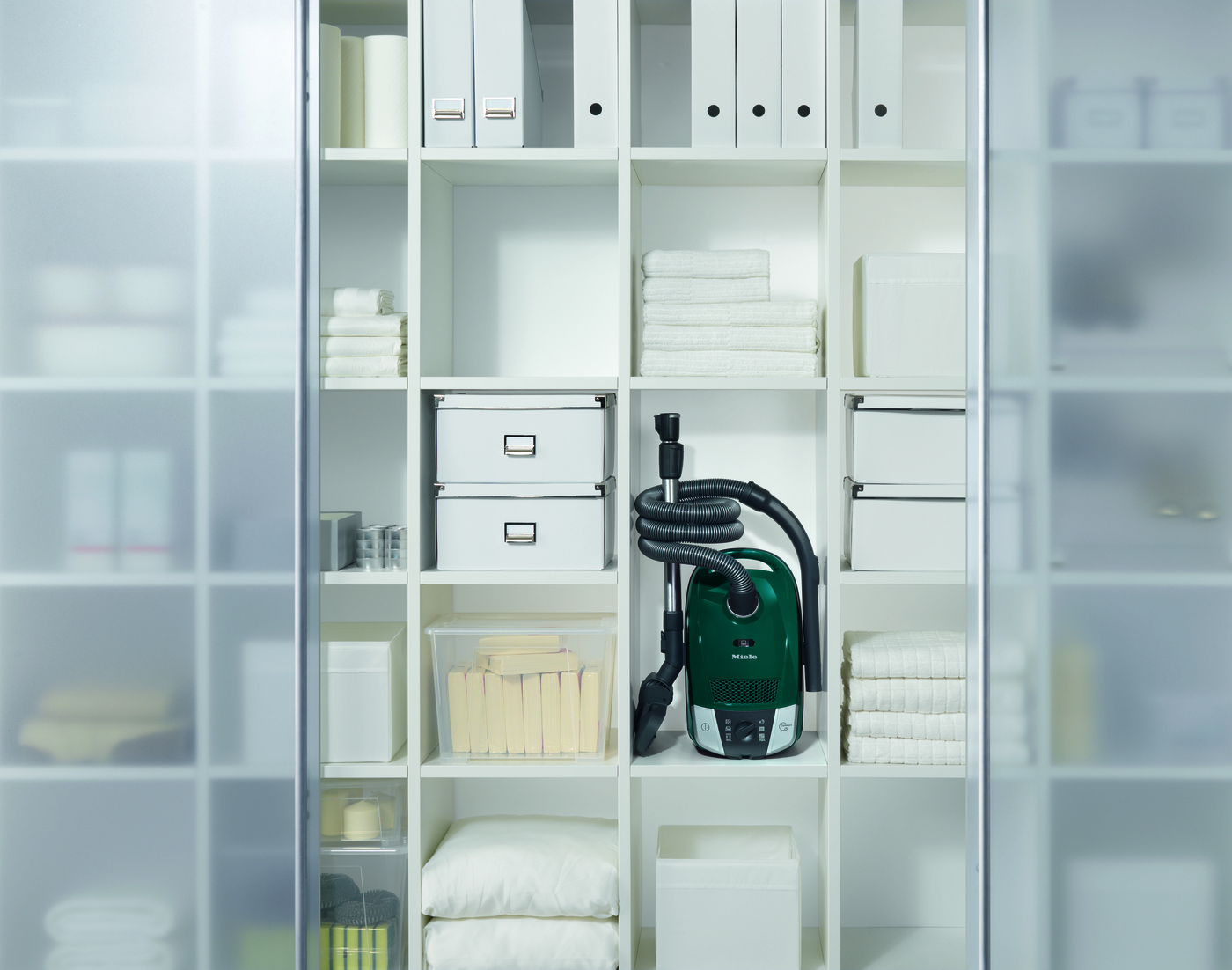 Miele C2FLEX Compact Cylinder Vacuum Cleaner - Green thumbnail image