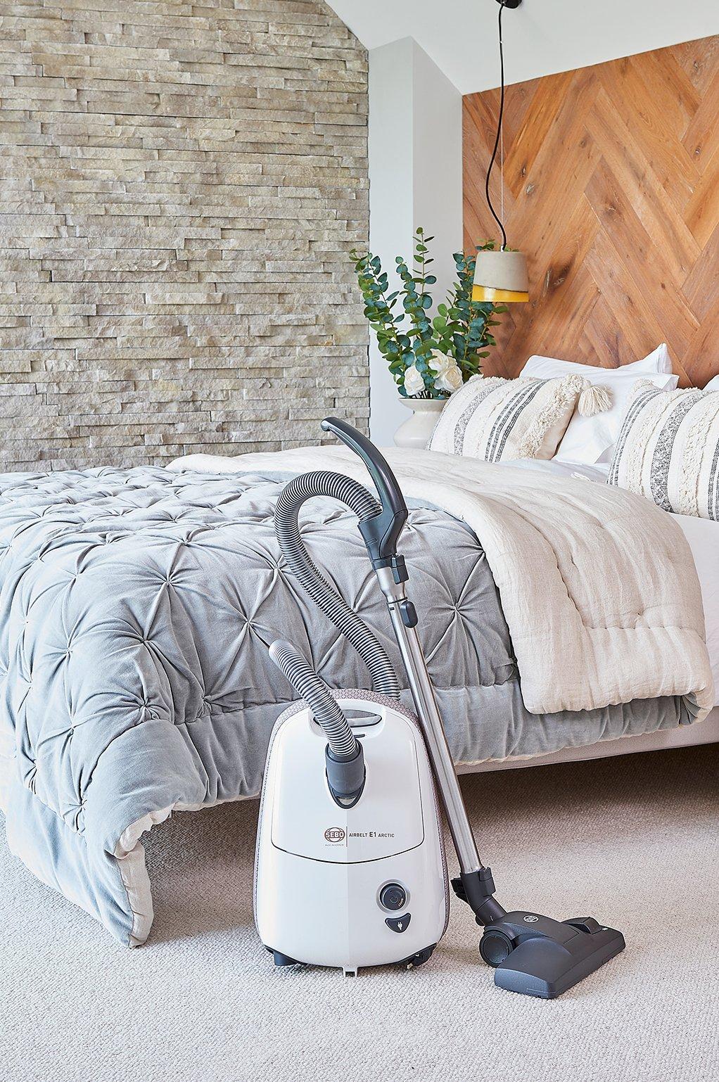 Sebo 92621CI Airbelt E1 Arctic Cylinder Vacuum Cleaner - White thumbnail image