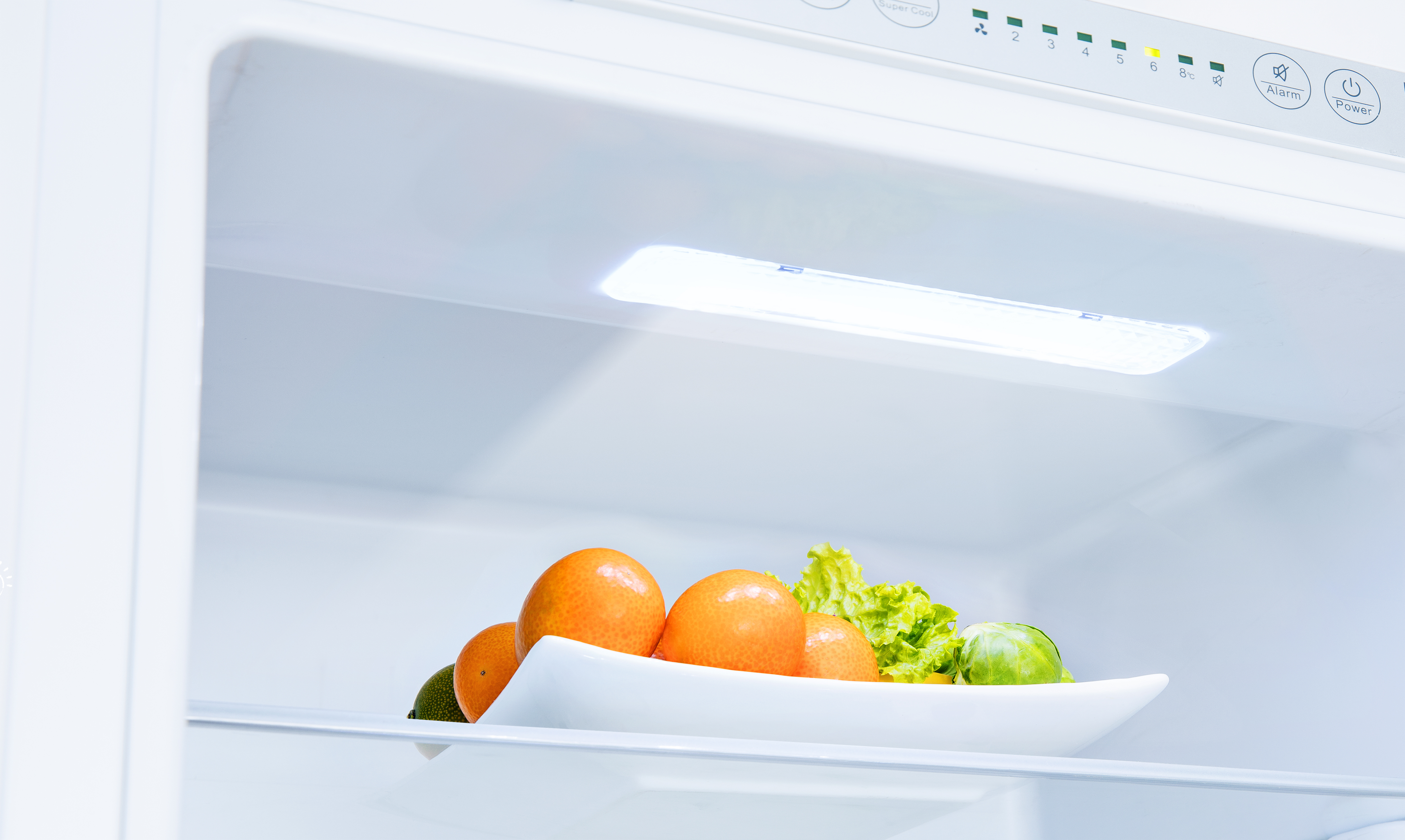 Hisense RIB312F4AWF 54cm 70/30 Integrated Frost Free Fridge Freezer  thumbnail image