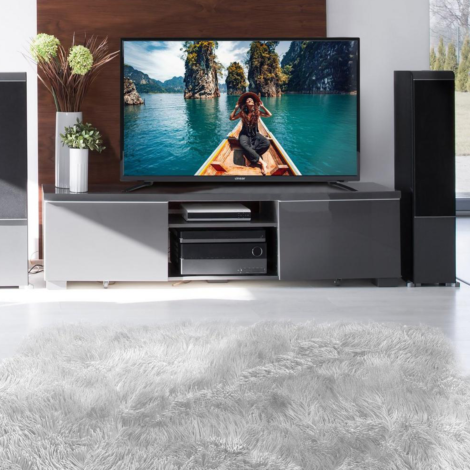 Linsar 24LED450H 24" HD Ready LED TV with Freeview HD thumbnail image