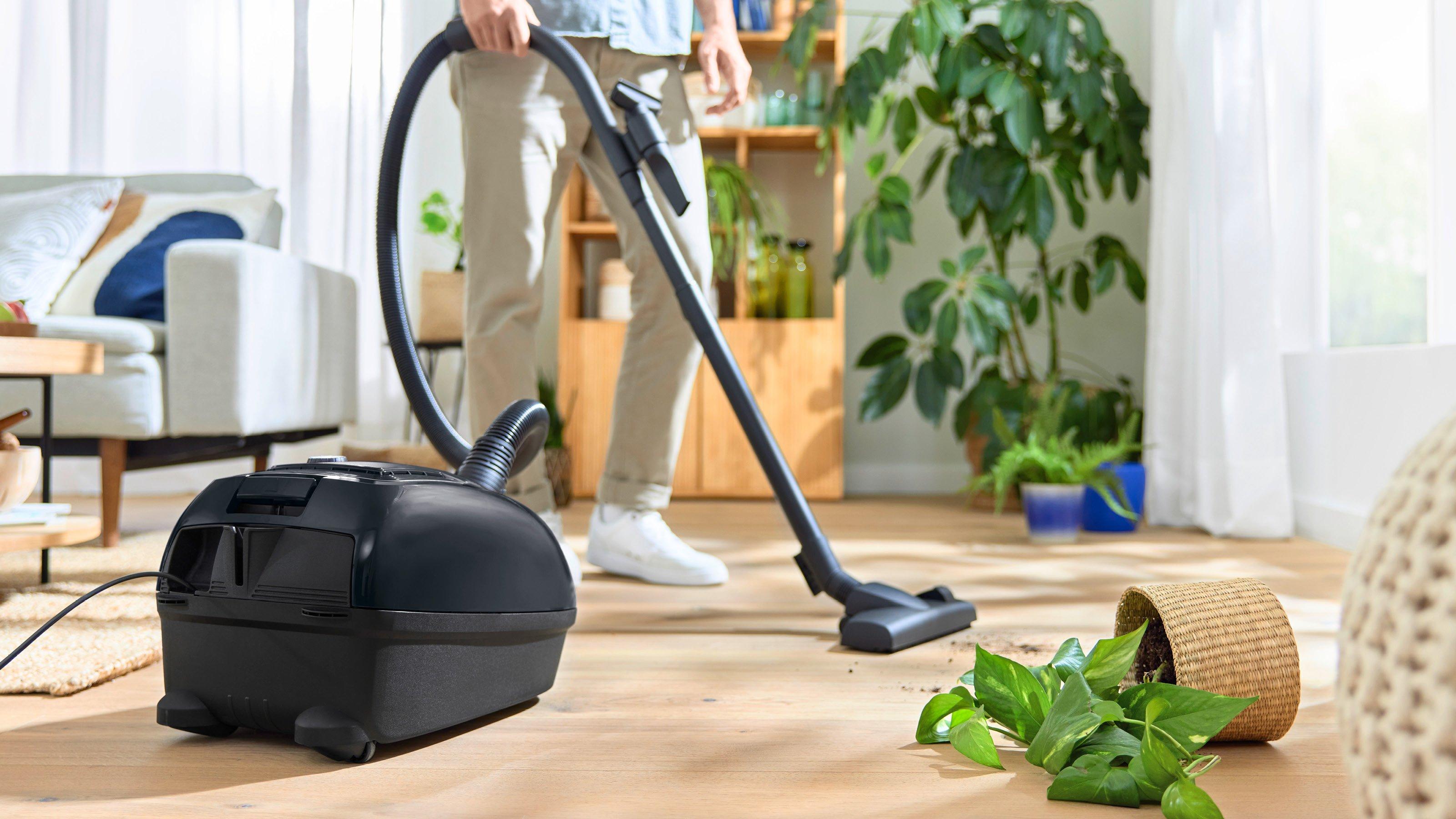 Bosch BGL38BA3GB Serie 4 ProEco 850W Bagged Cylinder Vacuum Cleaner  thumbnail image