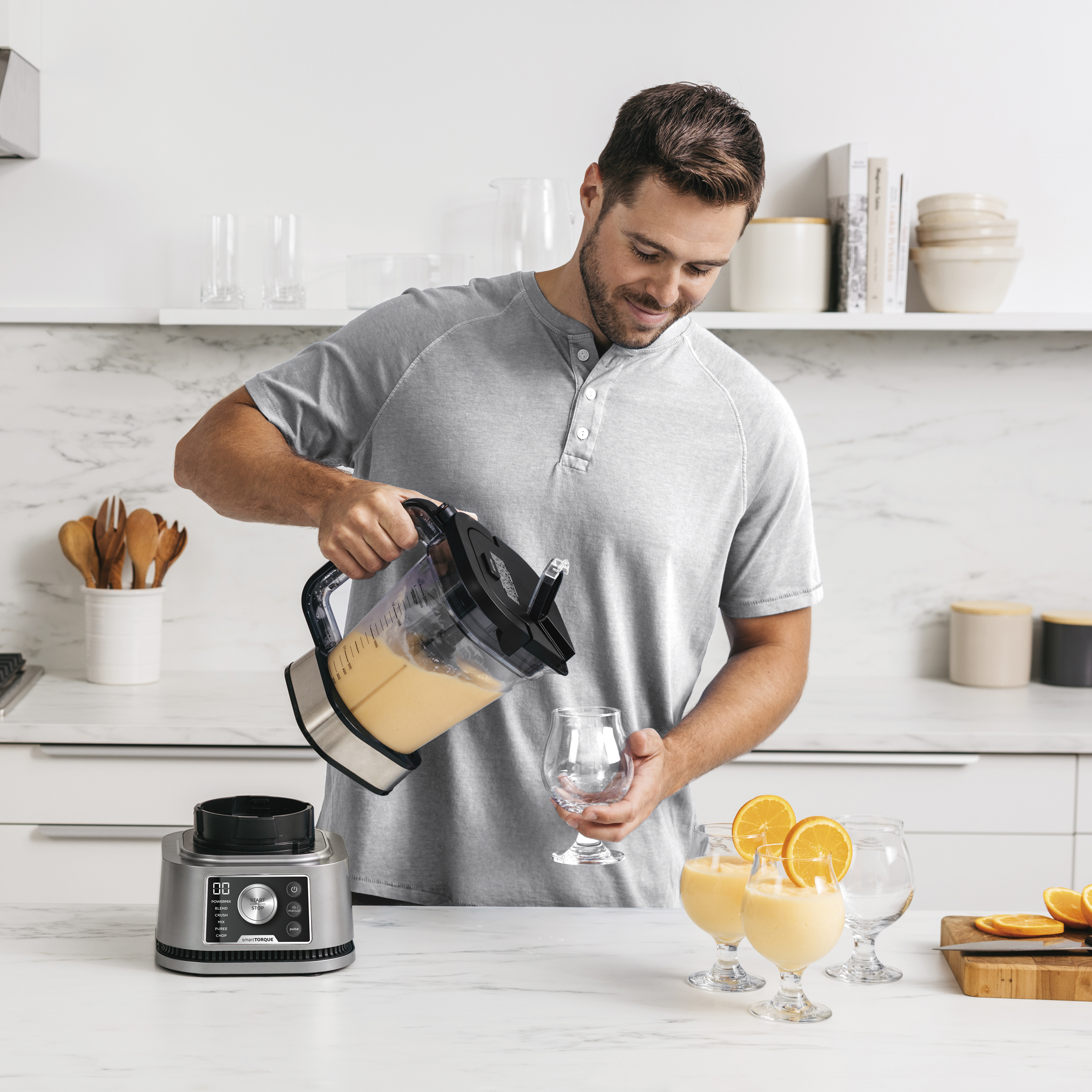 Ninja CB350UK 3-in-1 Foodi Power Nutri Blender with Auto-iQ Silver thumbnail image
