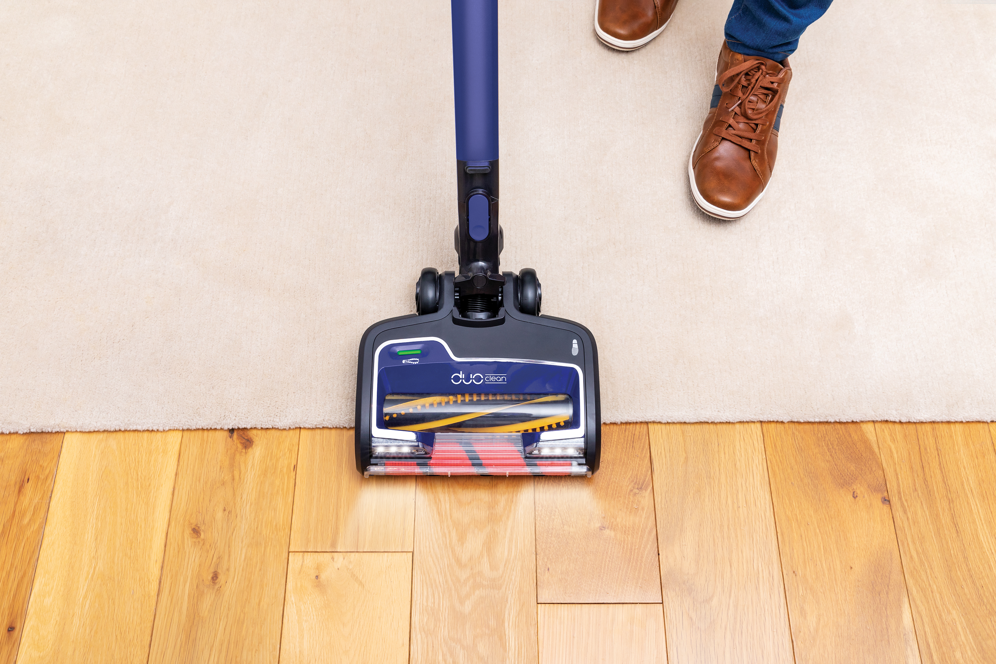 Shark IZ251UK Cordless Stick Vacuum Cleaner - 80 Minute Run Time thumbnail image