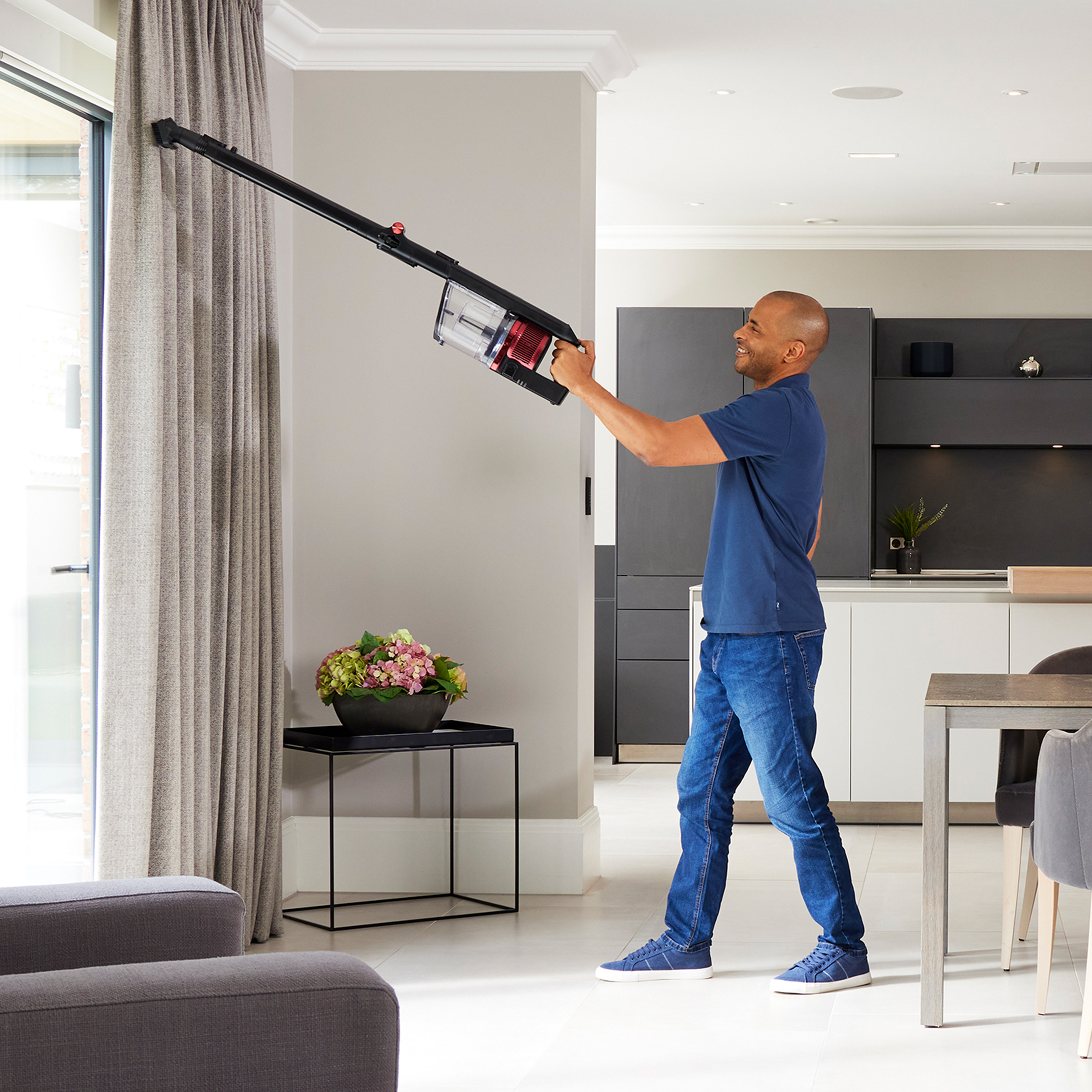Shark IZ300UKT Anti Hair Wrap Cordless Stick Vacuum Cleaner with PowerFins Flexology & TruePet - 60 Minute Run Time - Ruby thumbnail image