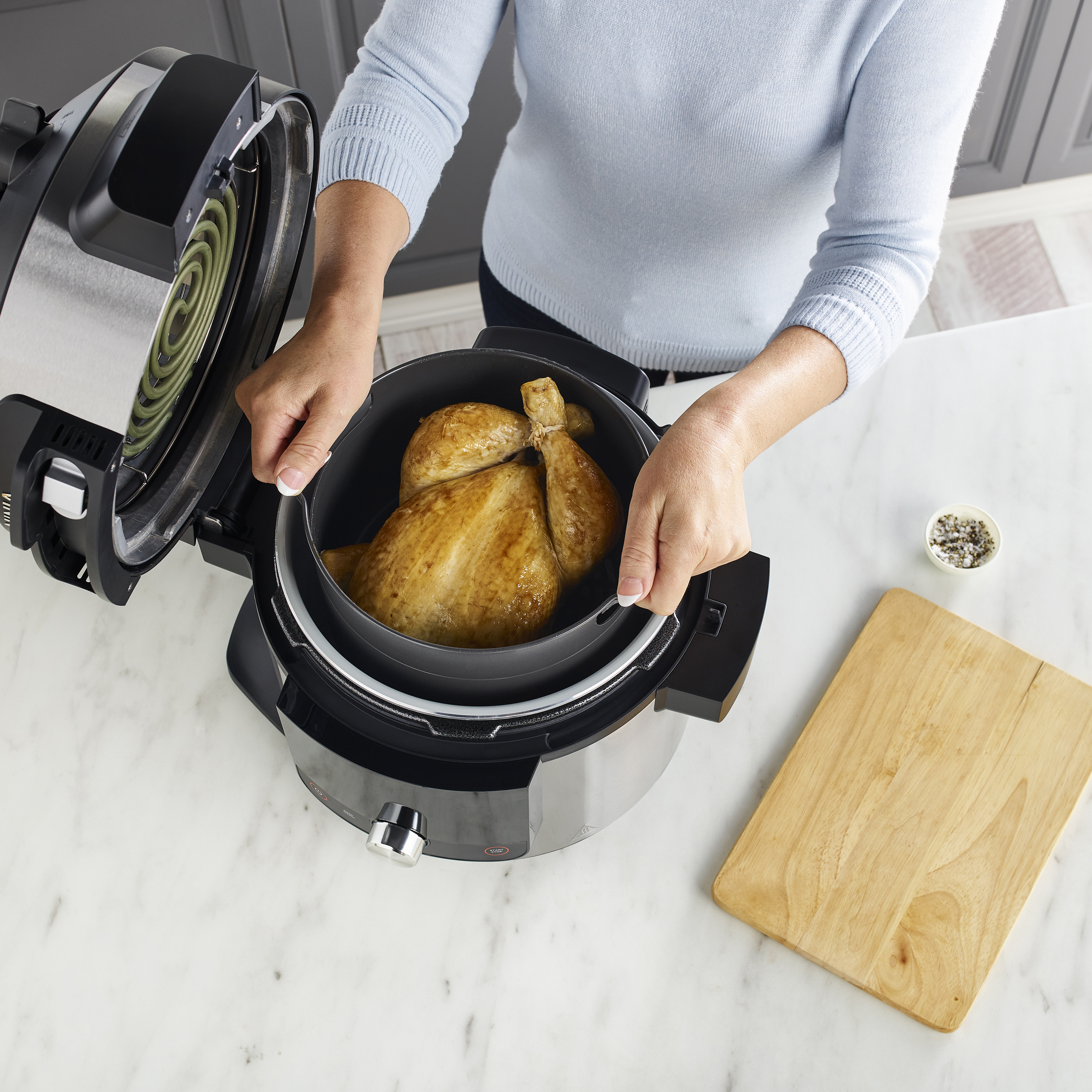 Ninja OL750UK 7.5L 15-In-1 One Lid Multi Cooker & probe - Black / Stainless Steel thumbnail image