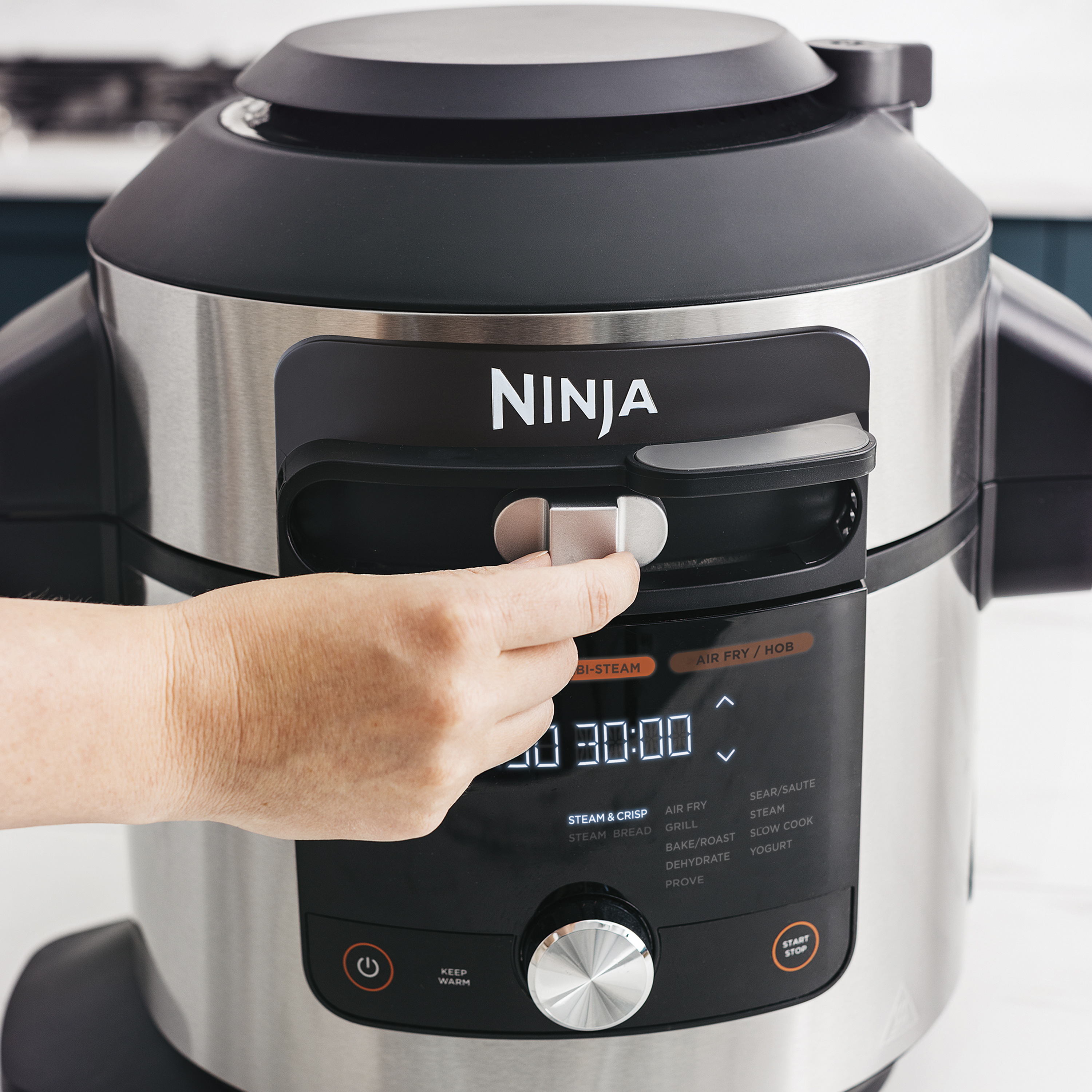 Ninja OL750UK 7.5L 15-In-1 One Lid Multi Cooker & probe - Black / Stainless Steel thumbnail image