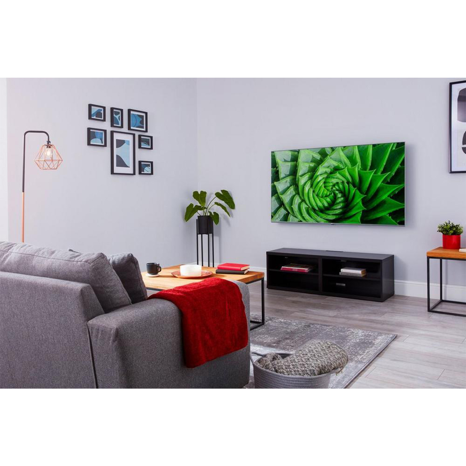 LG 43UN81006LB 43" 4K Ultra HD LED Smart TV with Ultra Surround Sound & Voice Assistants thumbnail image