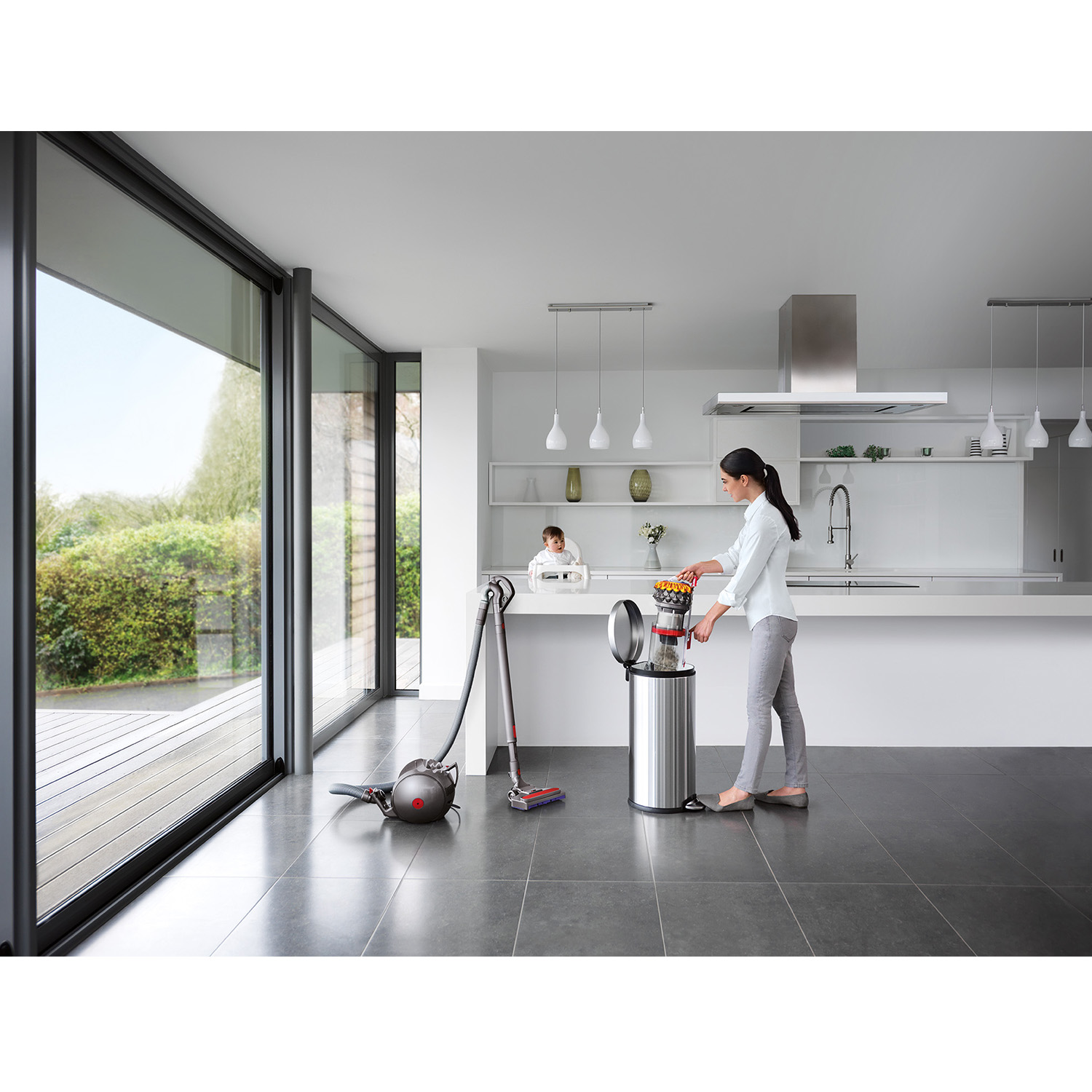 Dyson BIGBALLMULTIFL2 Cylinder Vacuum Cleaner thumbnail image