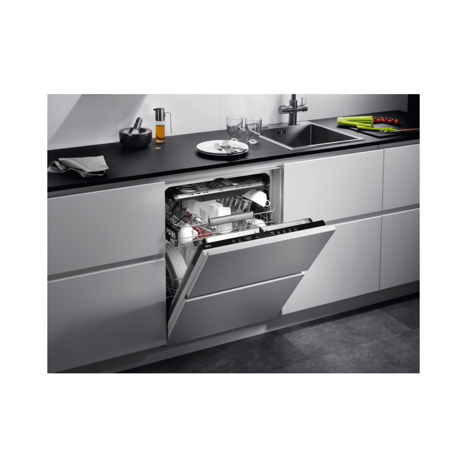 AEG FSE83837P 9000 ComfortLift 60cm Full-Size Integrated Dishwasher thumbnail image