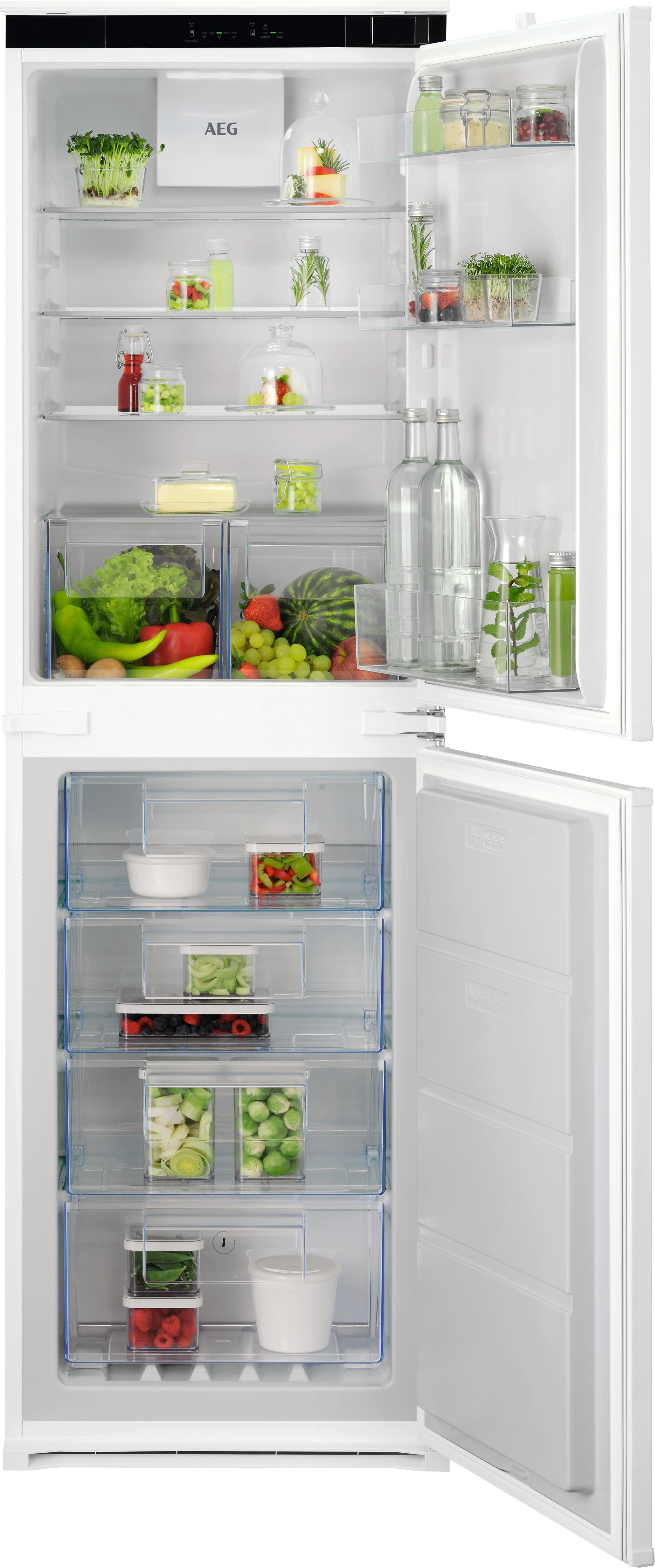 AEG Exclusiv Line NSC7T185ES 54.6cm 50/50 Built In Frost Free Fridge Freezer thumbnail image