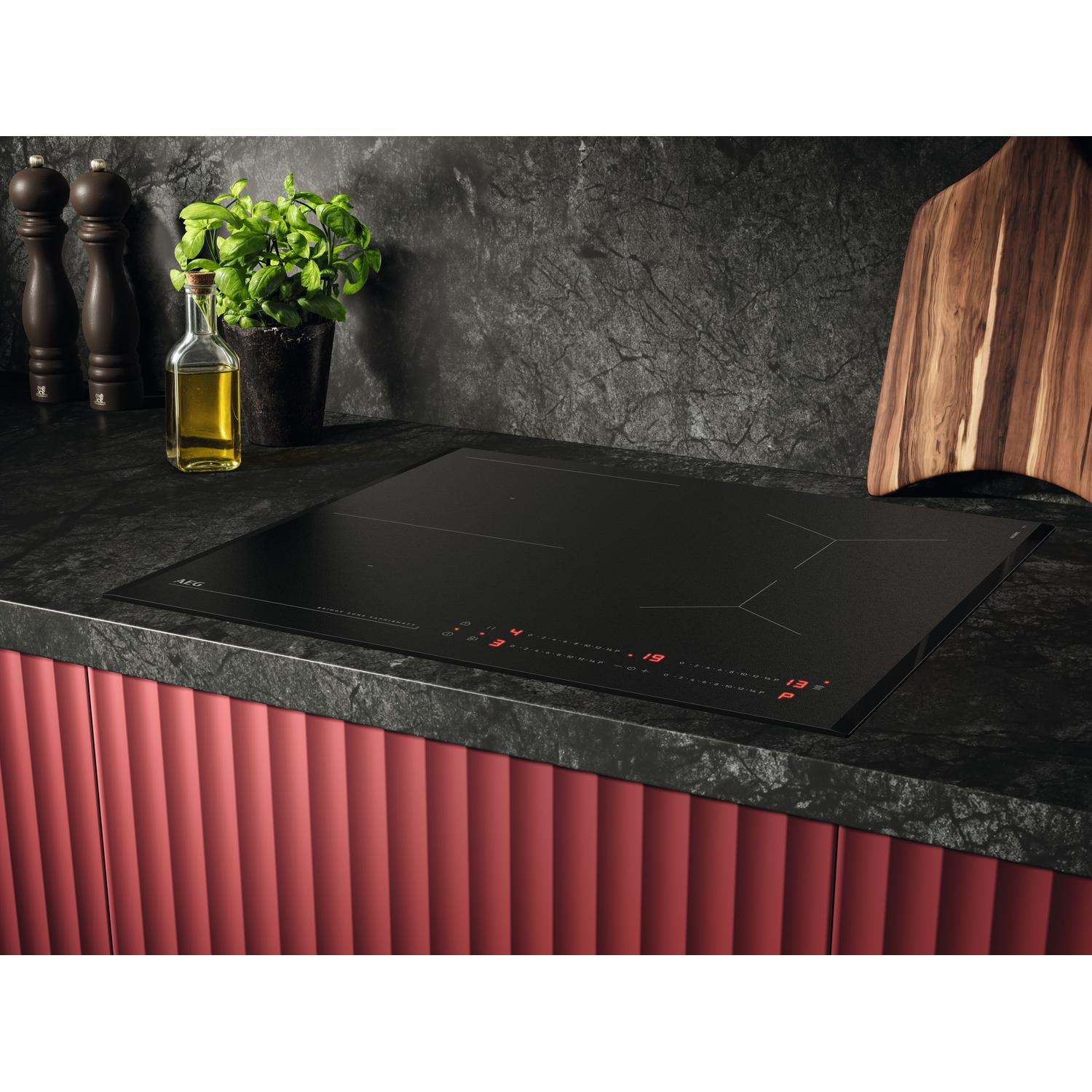 AEG Exclusiv Line SO64IB0BFZ 59cm Induction Hob - Black thumbnail image