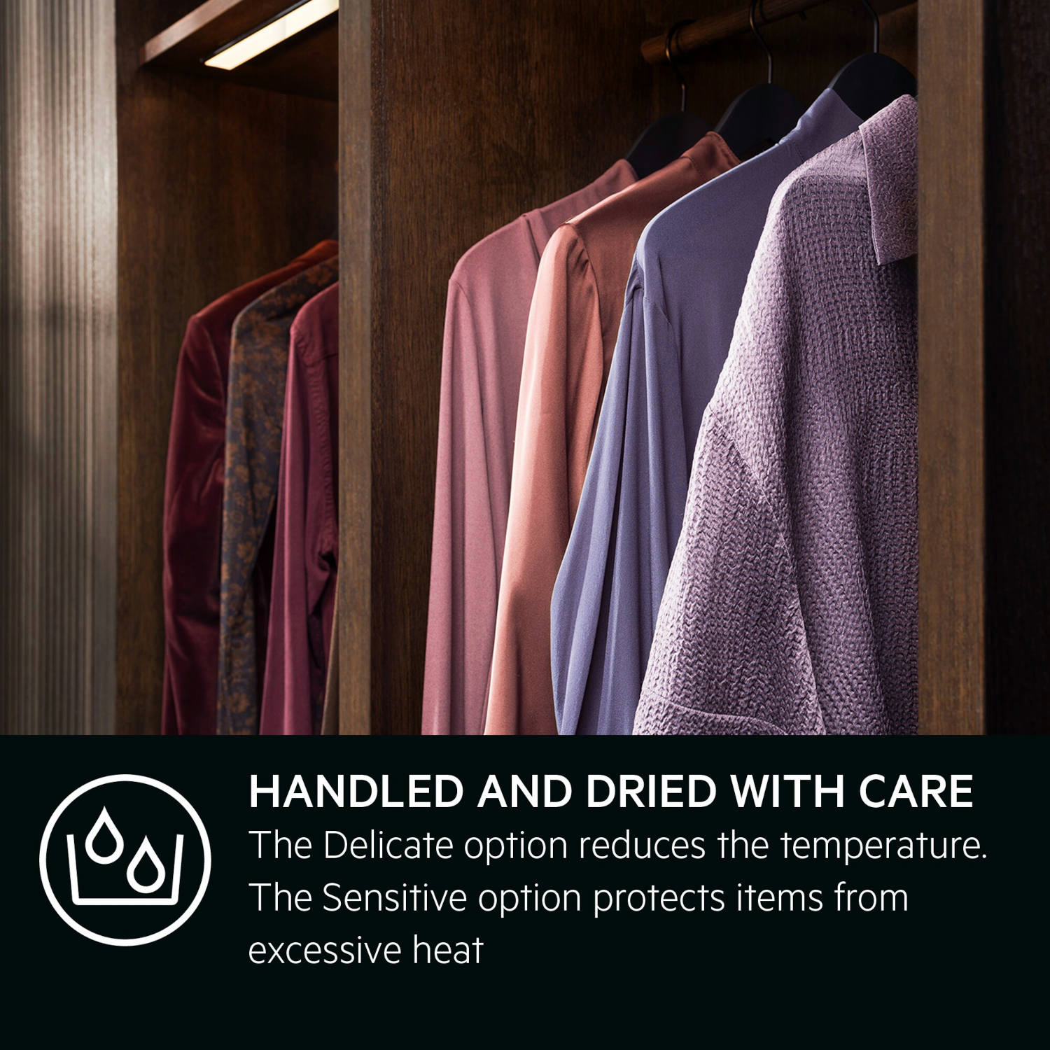 AEG TR718L2B 8kg Heat Pump Tumble Dryer - White thumbnail image