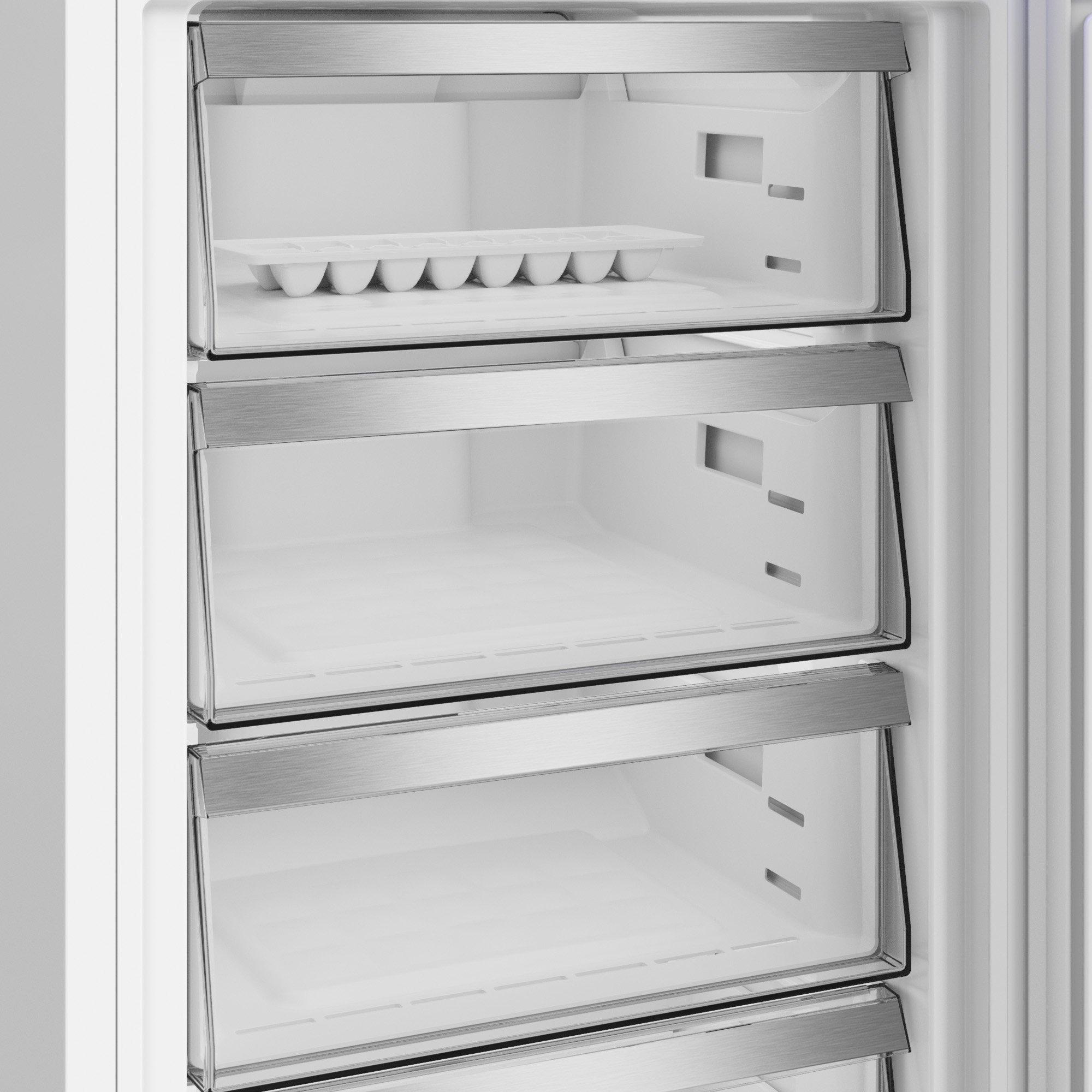 Blomberg VitaminCare+ KND24692V 59.7cm 50/50 Total No Frost Combi Fridge Freezer thumbnail image