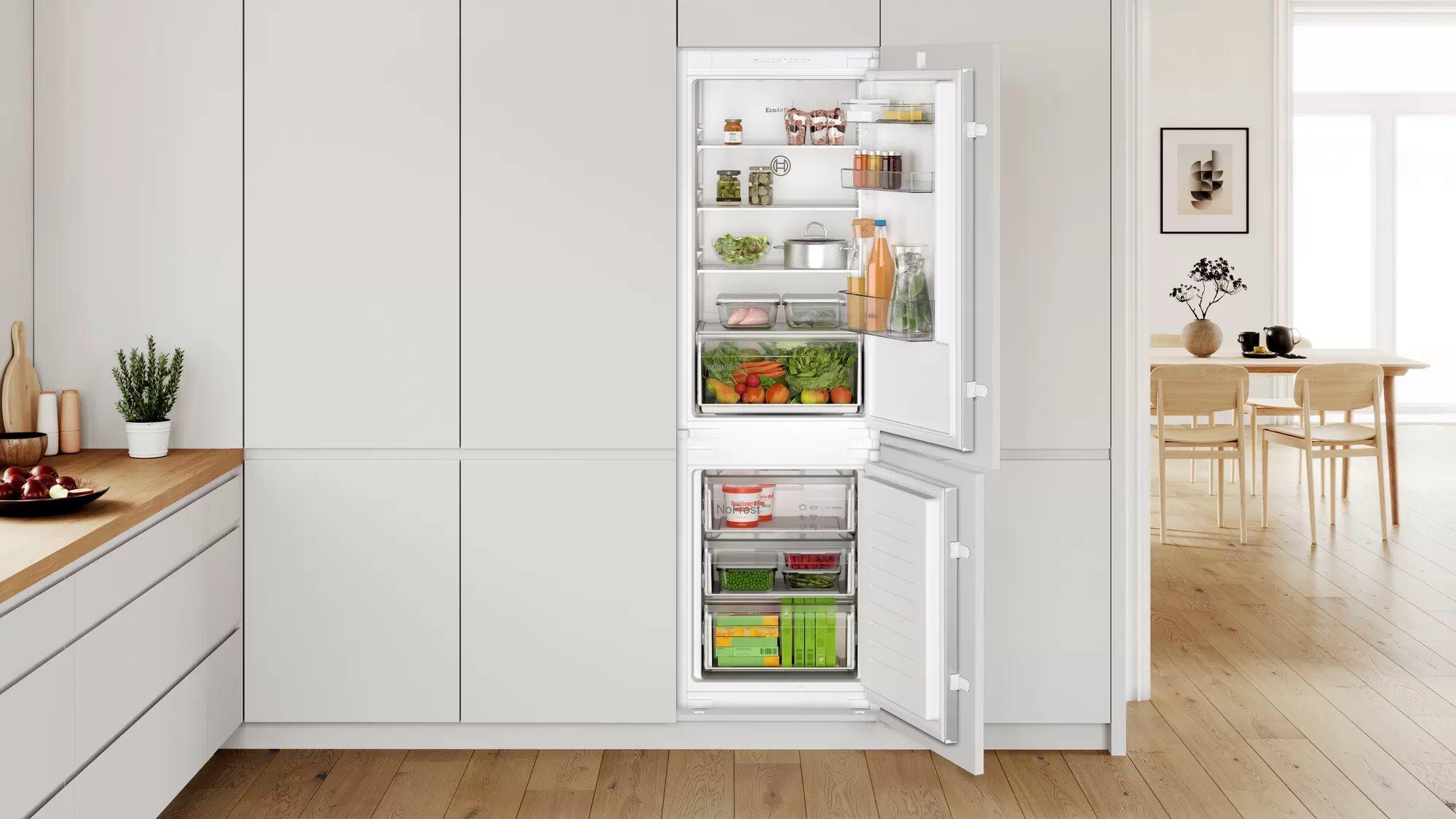 Bosch KIN86NSE0G 60/40 Spllt Built-In Frost Free Fridge Freezer thumbnail image