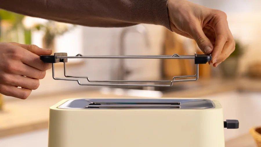 Bosch TAT4M227GB 2 Slice Toaster thumbnail image