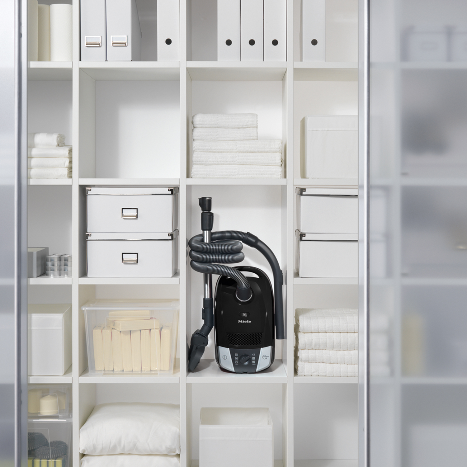 Miele C2POWERLINE Bagged Vacuum Cleaner - Obsidian Black thumbnail image