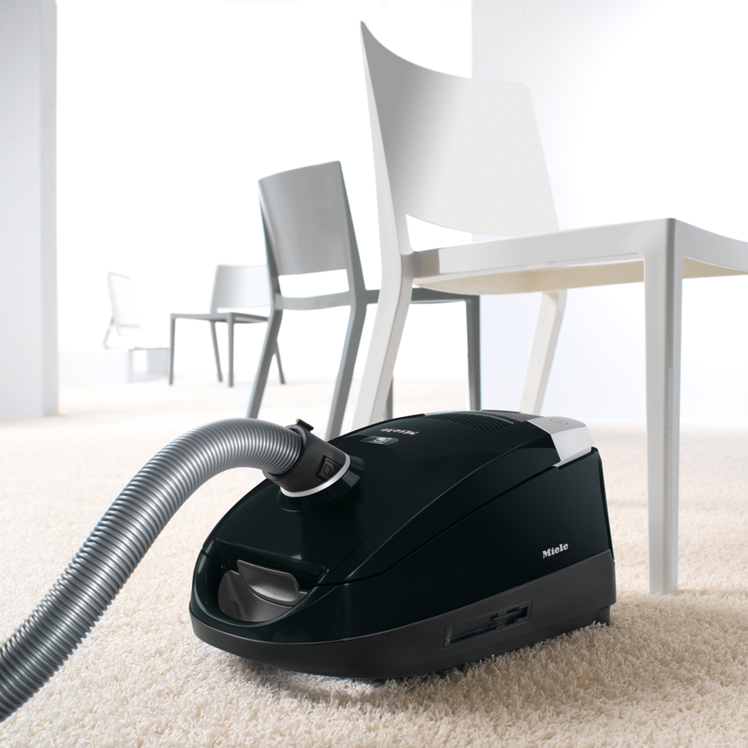 Miele C2POWERLINE Bagged Vacuum Cleaner - Obsidian Black thumbnail image