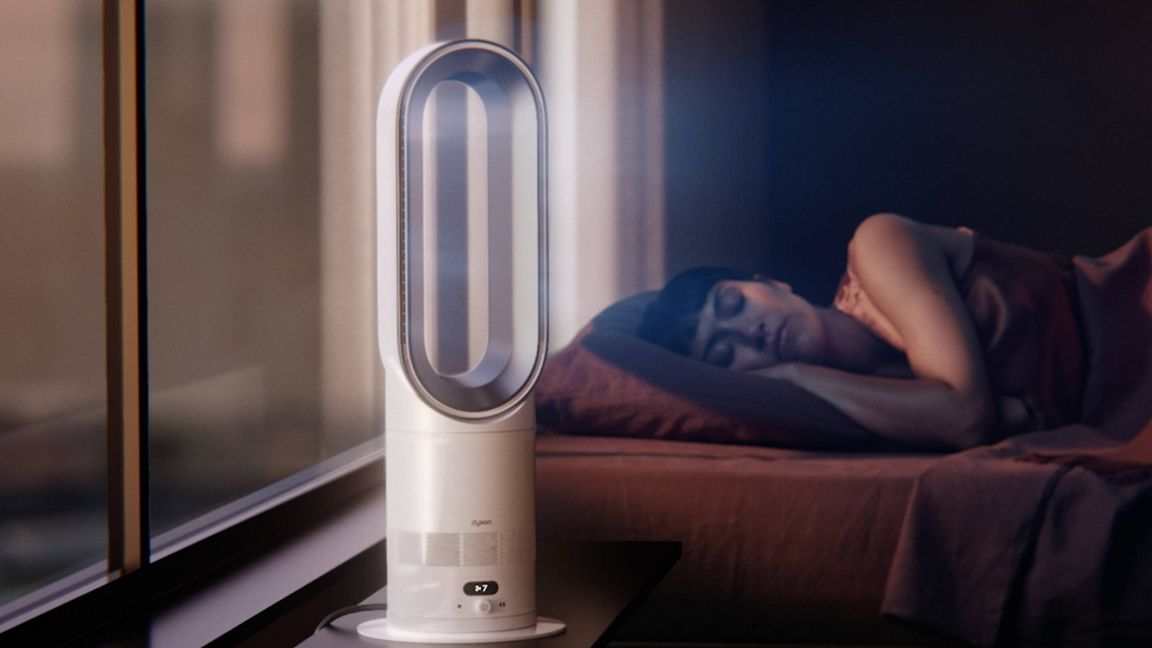 Dyson 330HF1 Hot+Cool Remote Link Pre-heat heater and Cooling Fan thumbnail image