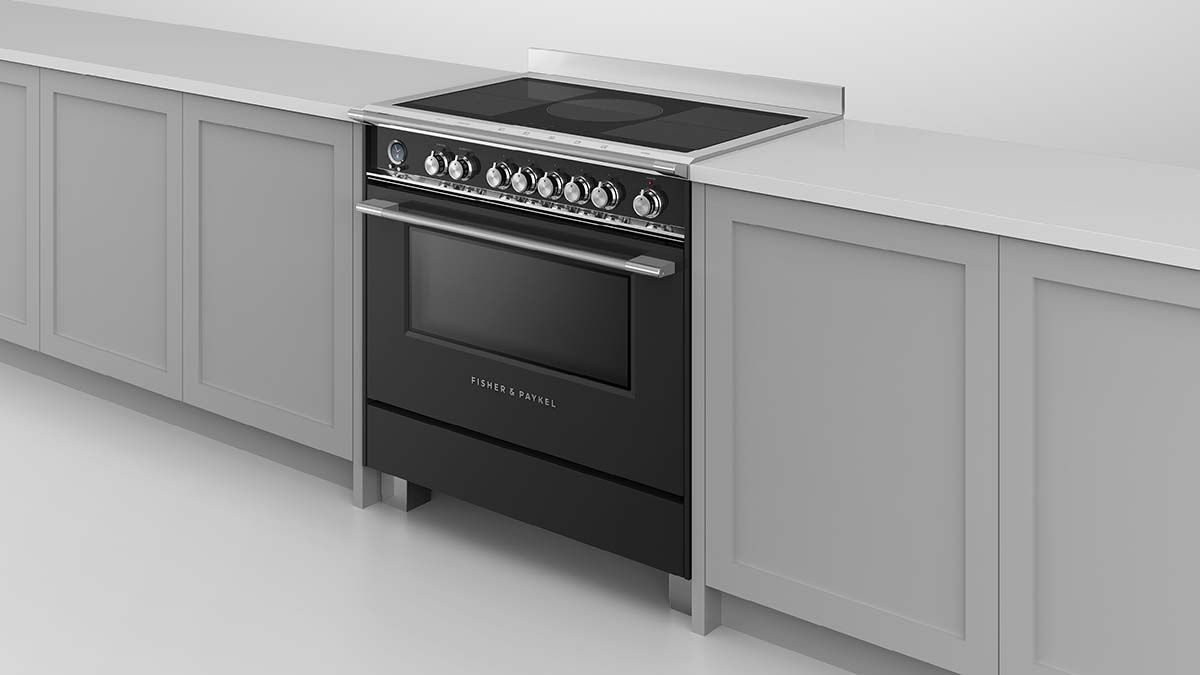 Fisher & Paykel OR90SCI6B1 90cm 5 Zone Induction Pyrolytic Cooker - Black thumbnail image
