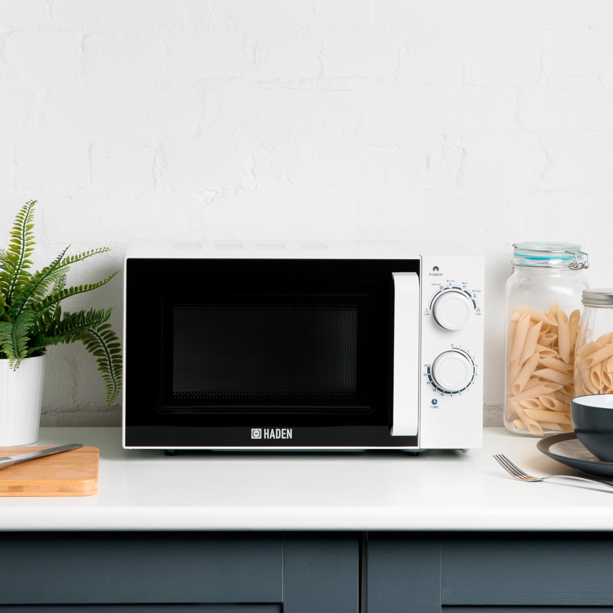 Haden 195678 20 Litre Single Microwave - White thumbnail image