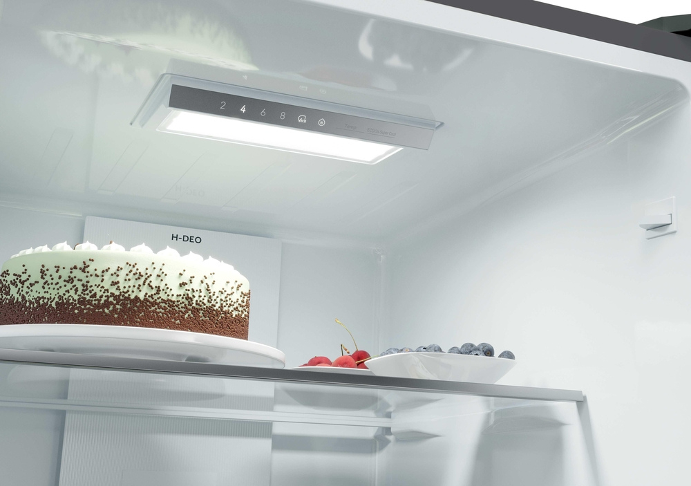 Haier HTR3518ENMTK 60/40 Fridge Freezer - Black thumbnail image