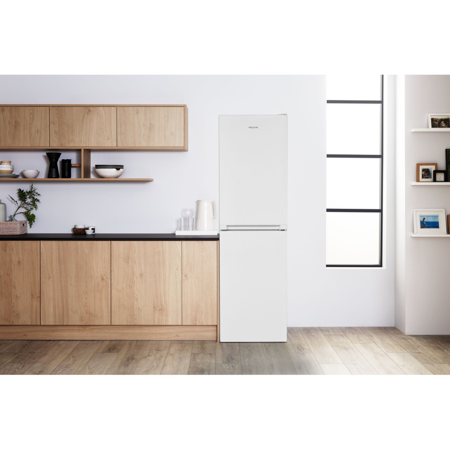 Hotpoint Frost Free Fridge Freezer - White - A+ Energy Rated thumbnail image