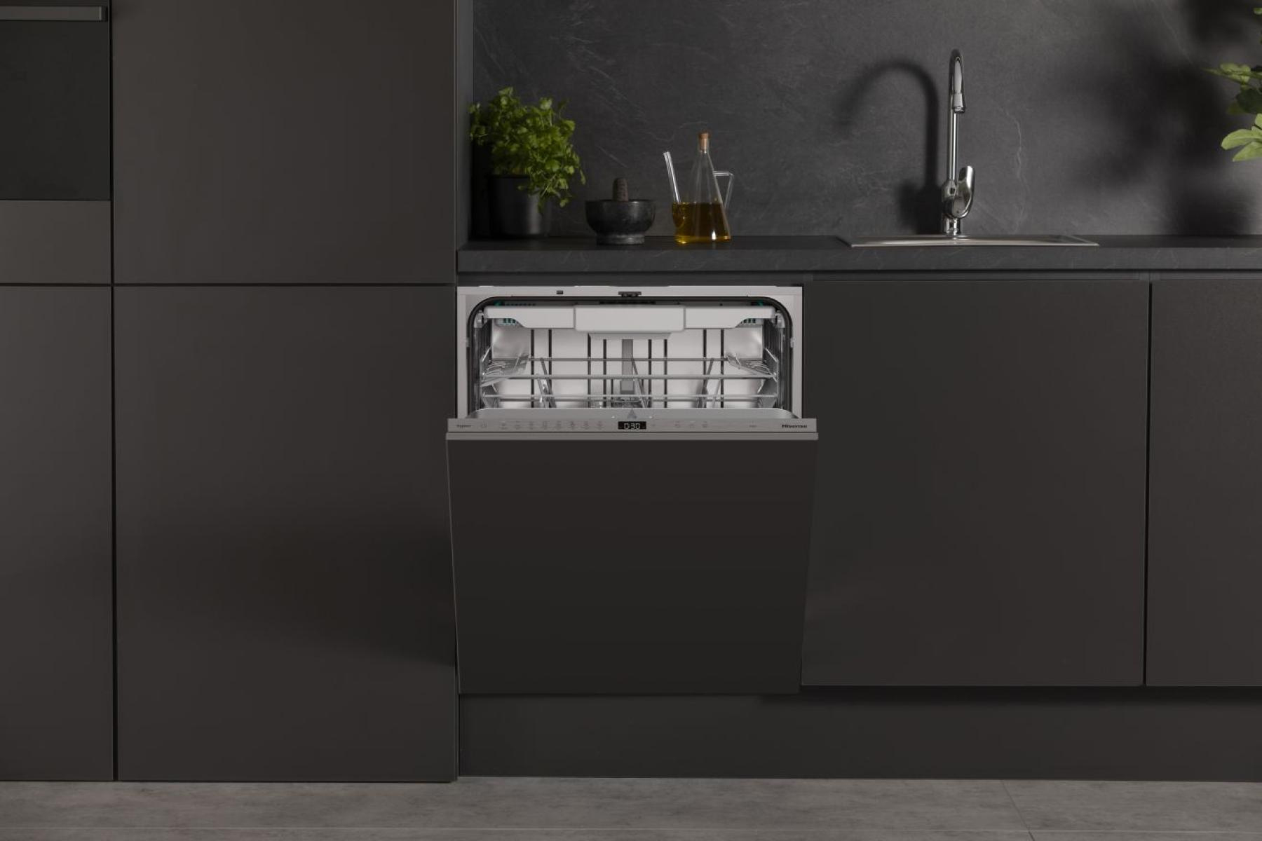 Hisense HV663A60UK Full-Size Fully Integrated Dishwasher - 16 Place Settings thumbnail image