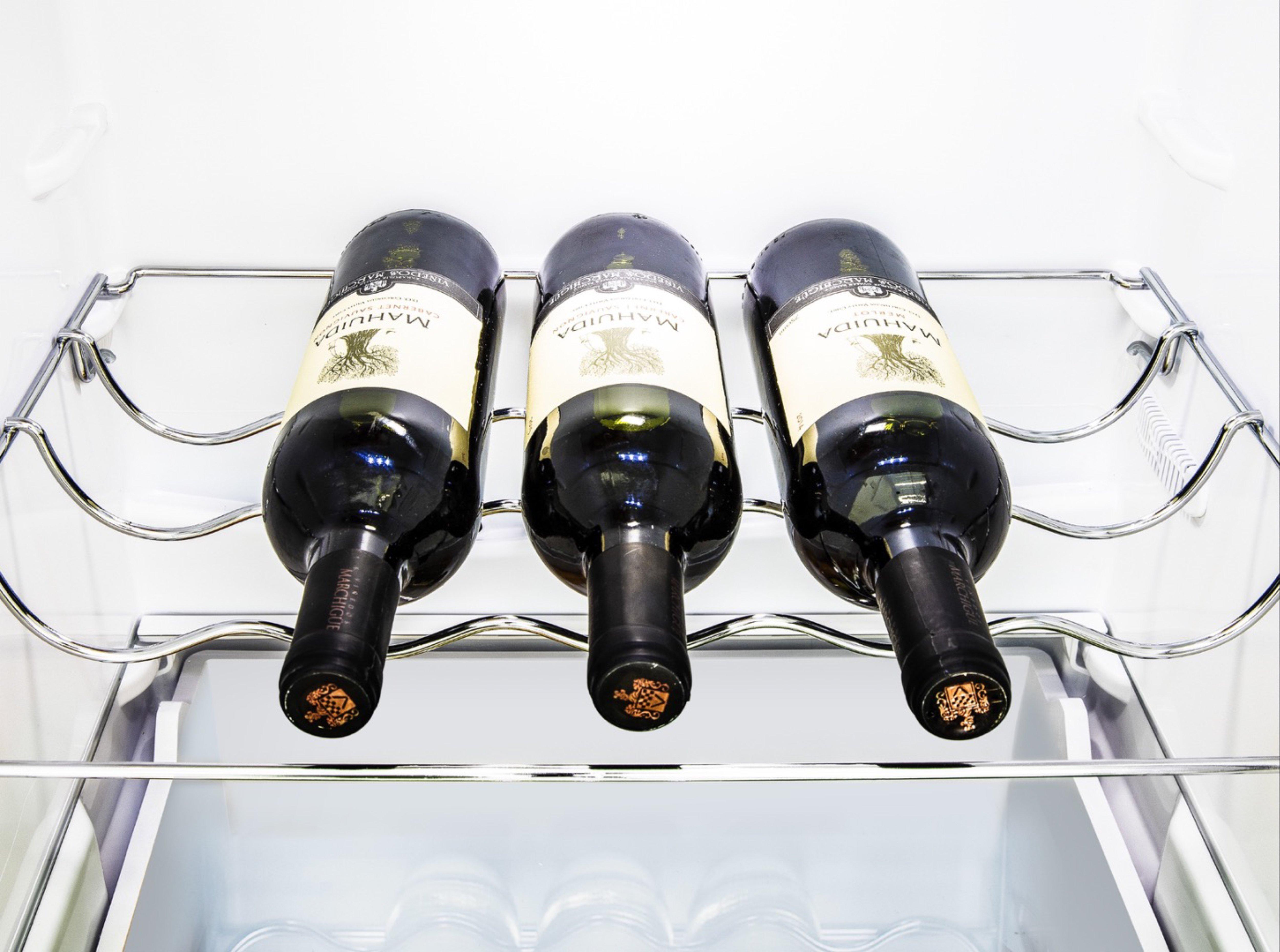 Hisense RIB312F4AWE Integrated 70/30 Frost Free Fridge Freezer thumbnail image